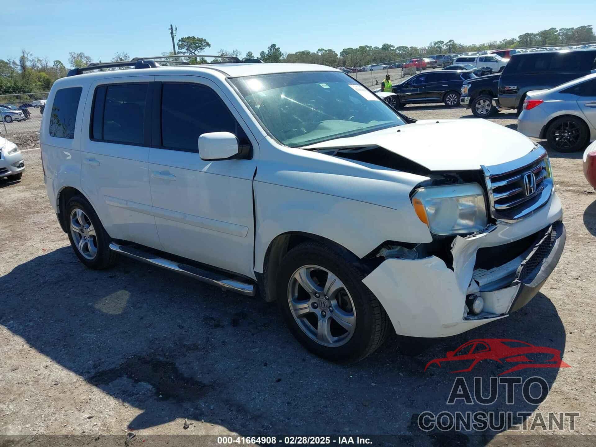 HONDA PILOT 2015 - 5FNYF3H54FB032981