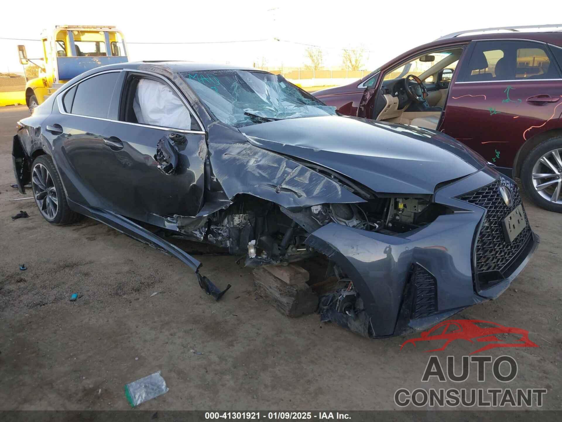 LEXUS IS 350 2023 - JTHGZ1B25P5069397