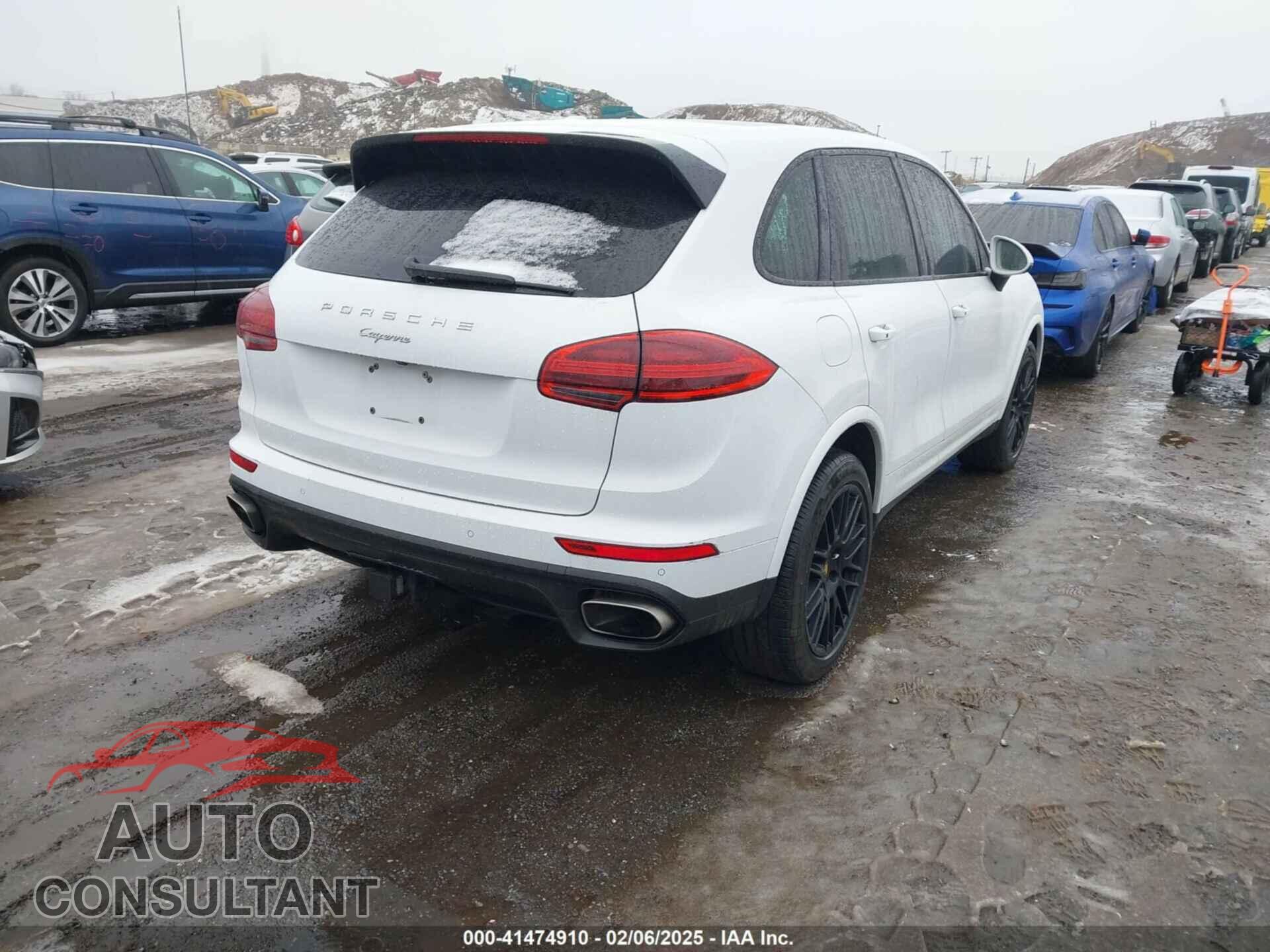 PORSCHE CAYENNE 2017 - WP1AA2A25HKA80276