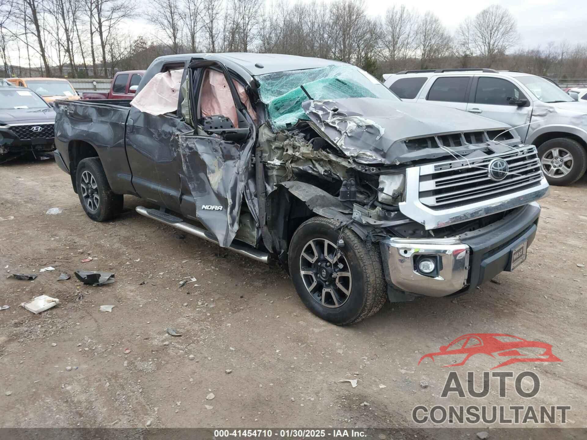 TOYOTA TUNDRA 2019 - 5TFBY5F10KX778677
