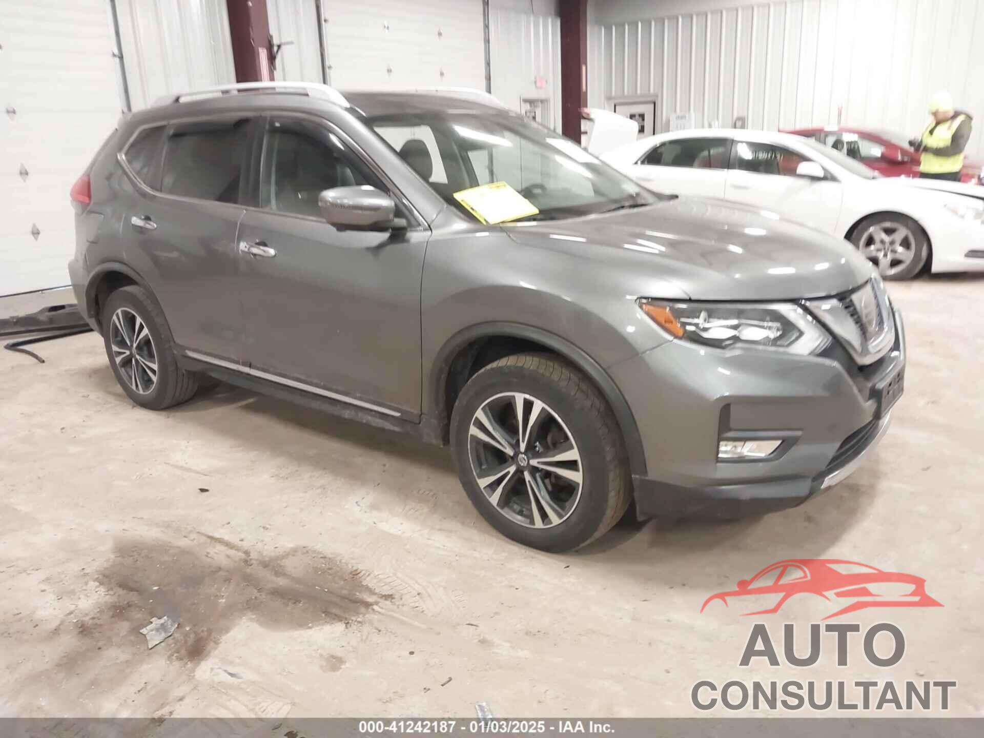 NISSAN ROGUE 2017 - JN8AT2MVXHW271870