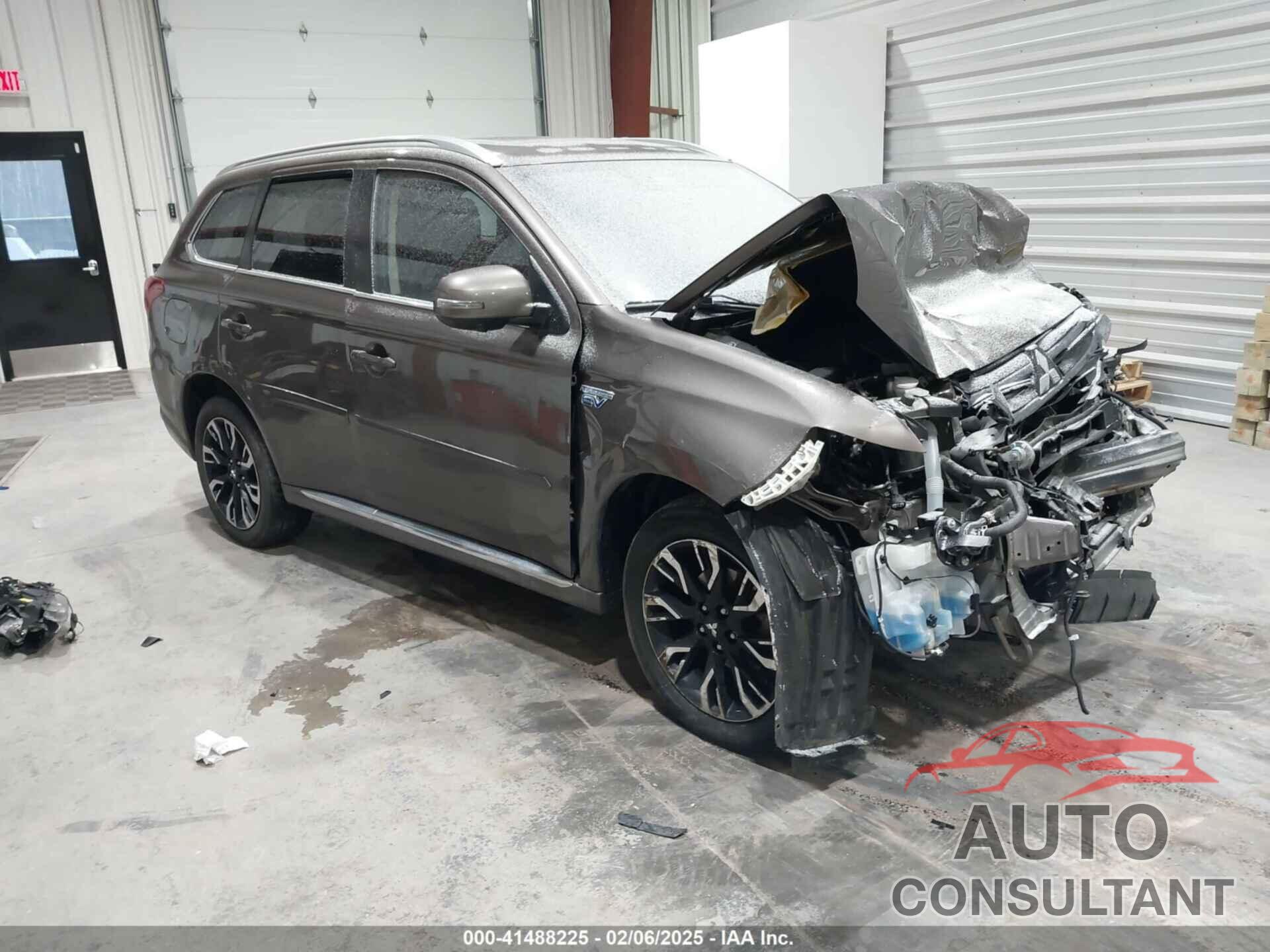 MITSUBISHI OUTLANDER PHEV 2018 - JA4J24A53JZ027619