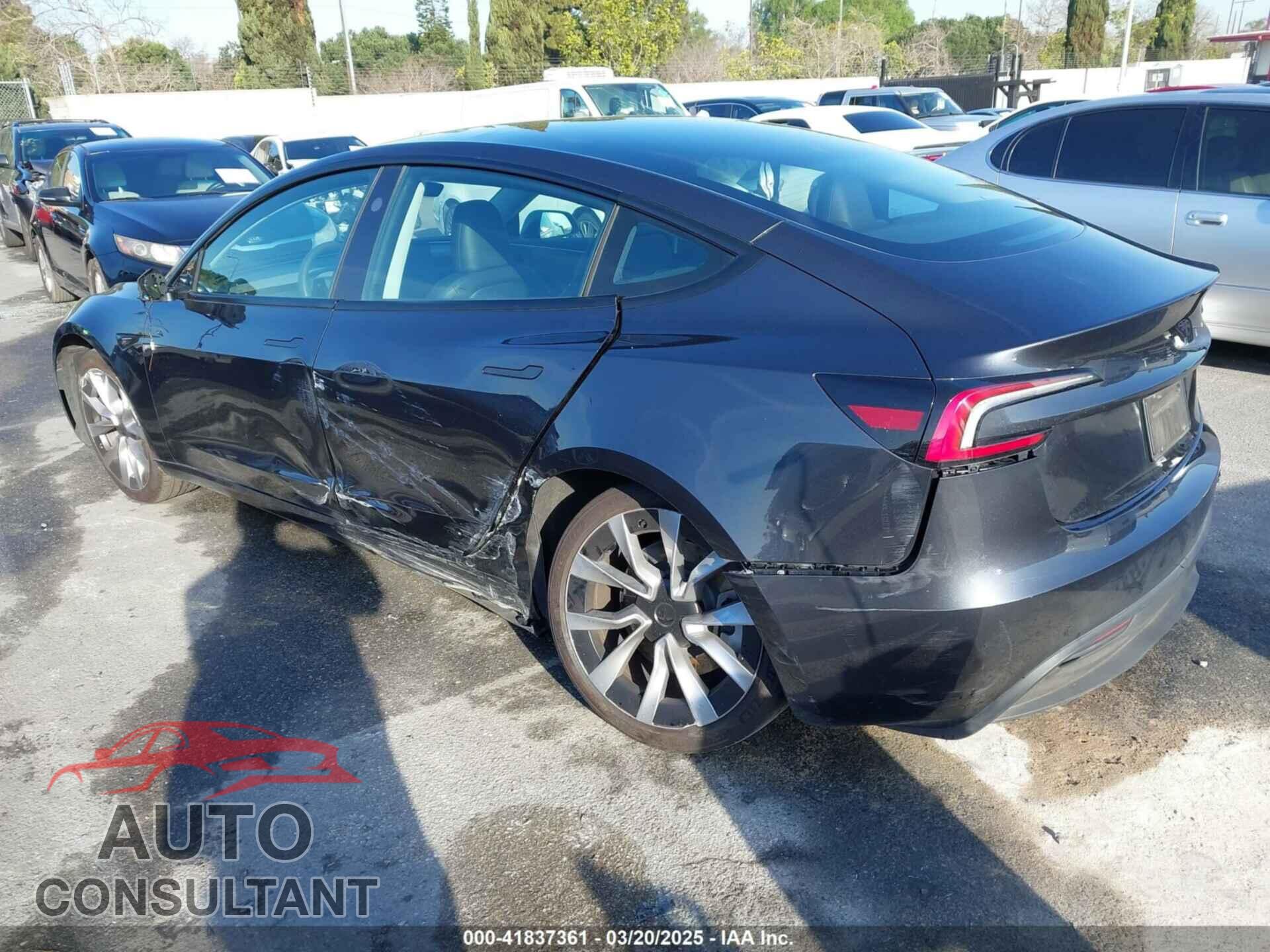 TESLA MODEL 3 2024 - 5YJ3E1EA2RF742887