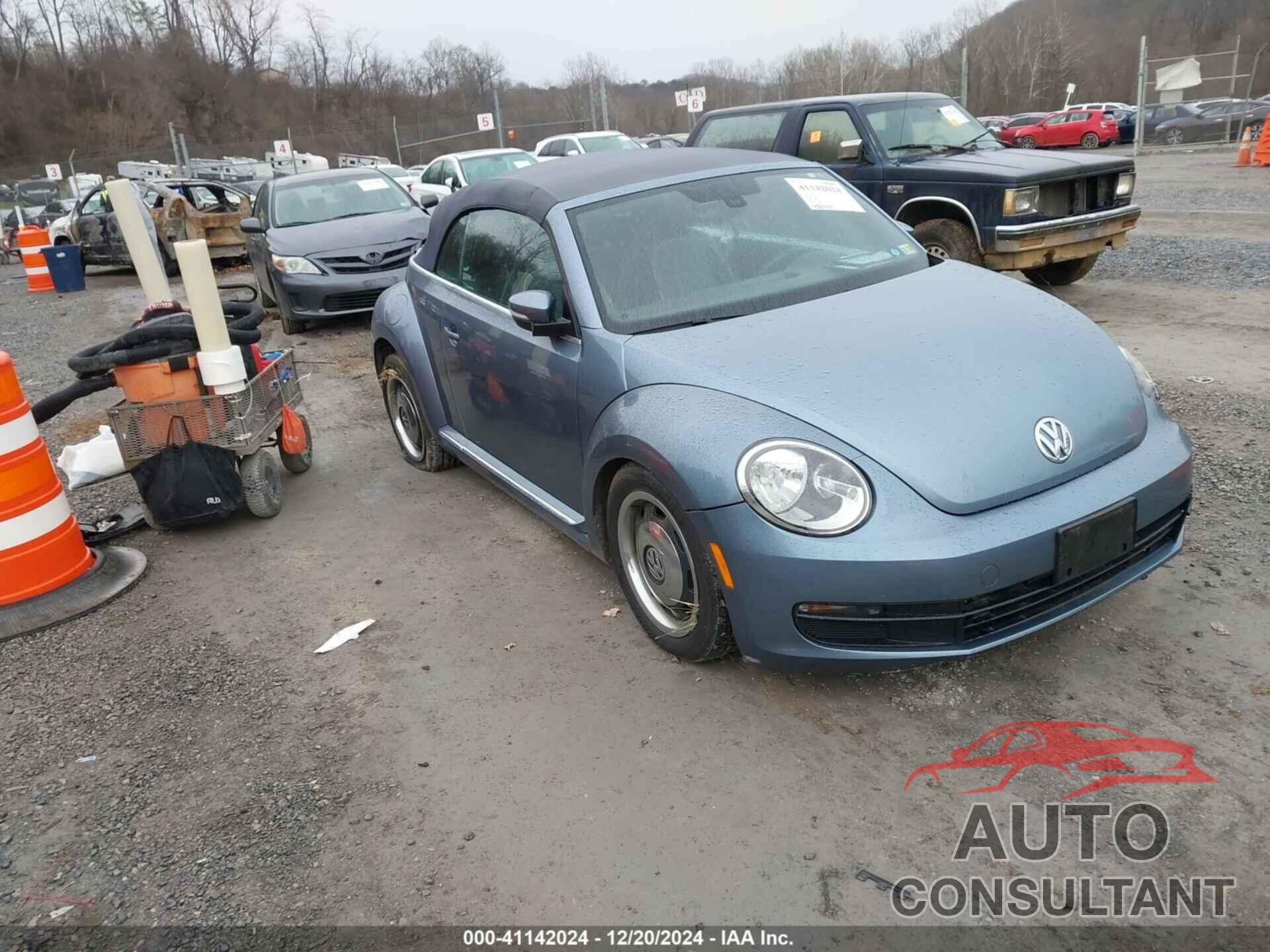 VOLKSWAGEN BEETLE 2016 - 3VW517AT1GM817633