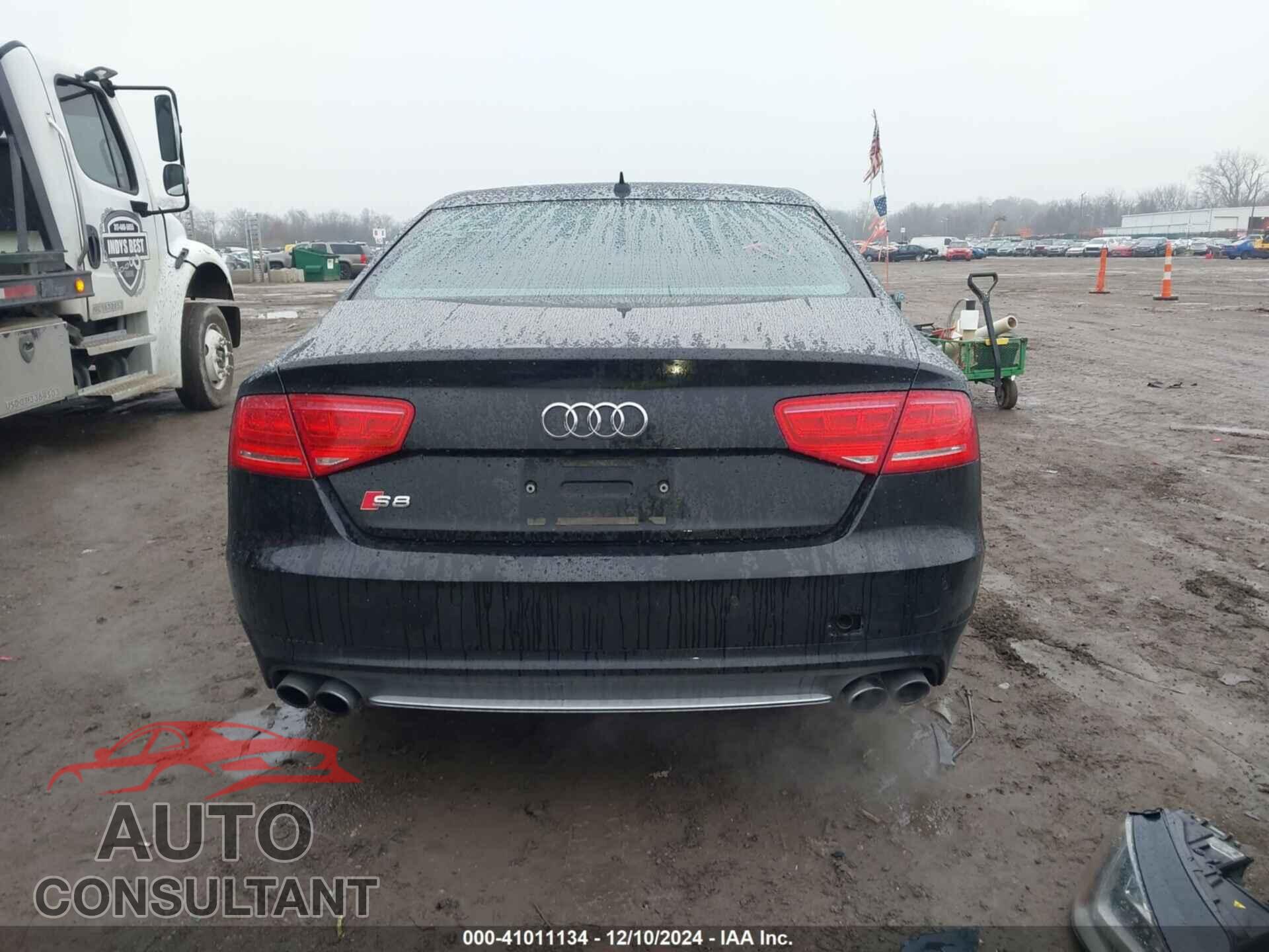 AUDI S8 2013 - WAUD2AFD2DN017724