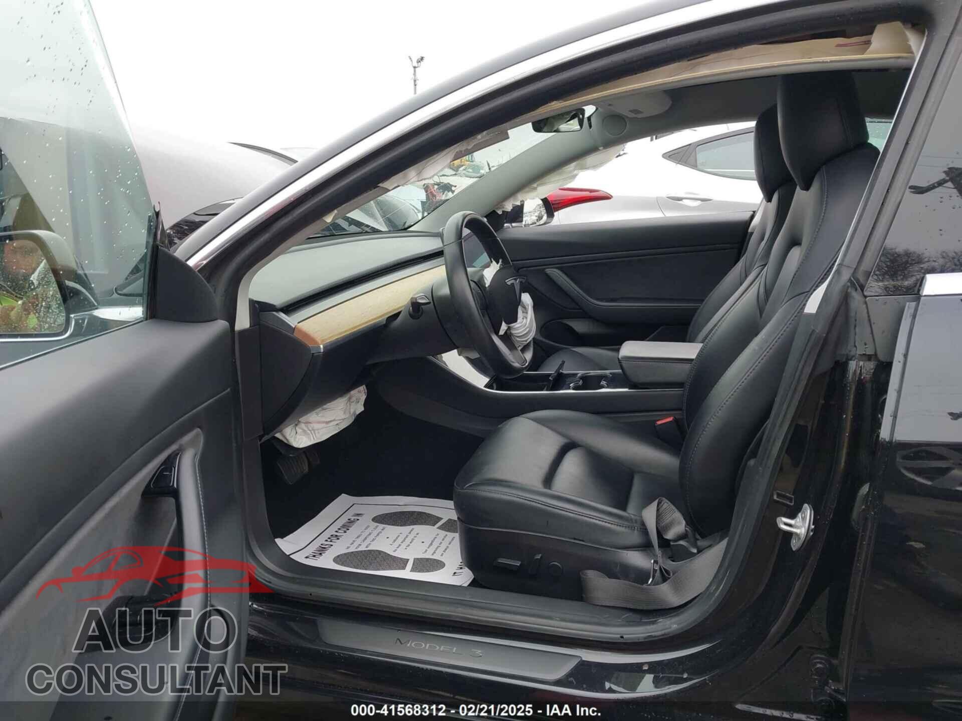 TESLA MODEL 3 2018 - 5YJ3E1EB3JF090567