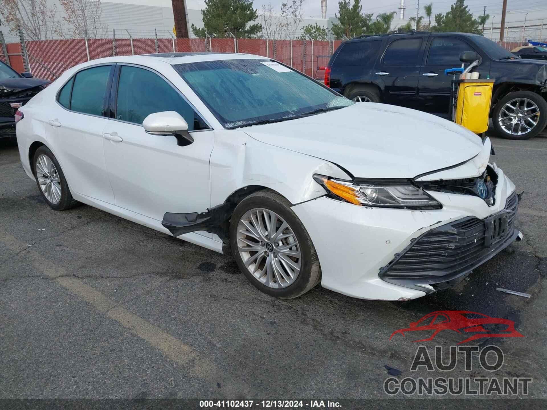 TOYOTA CAMRY HYBRID 2018 - 4T1B21HKXJU006621