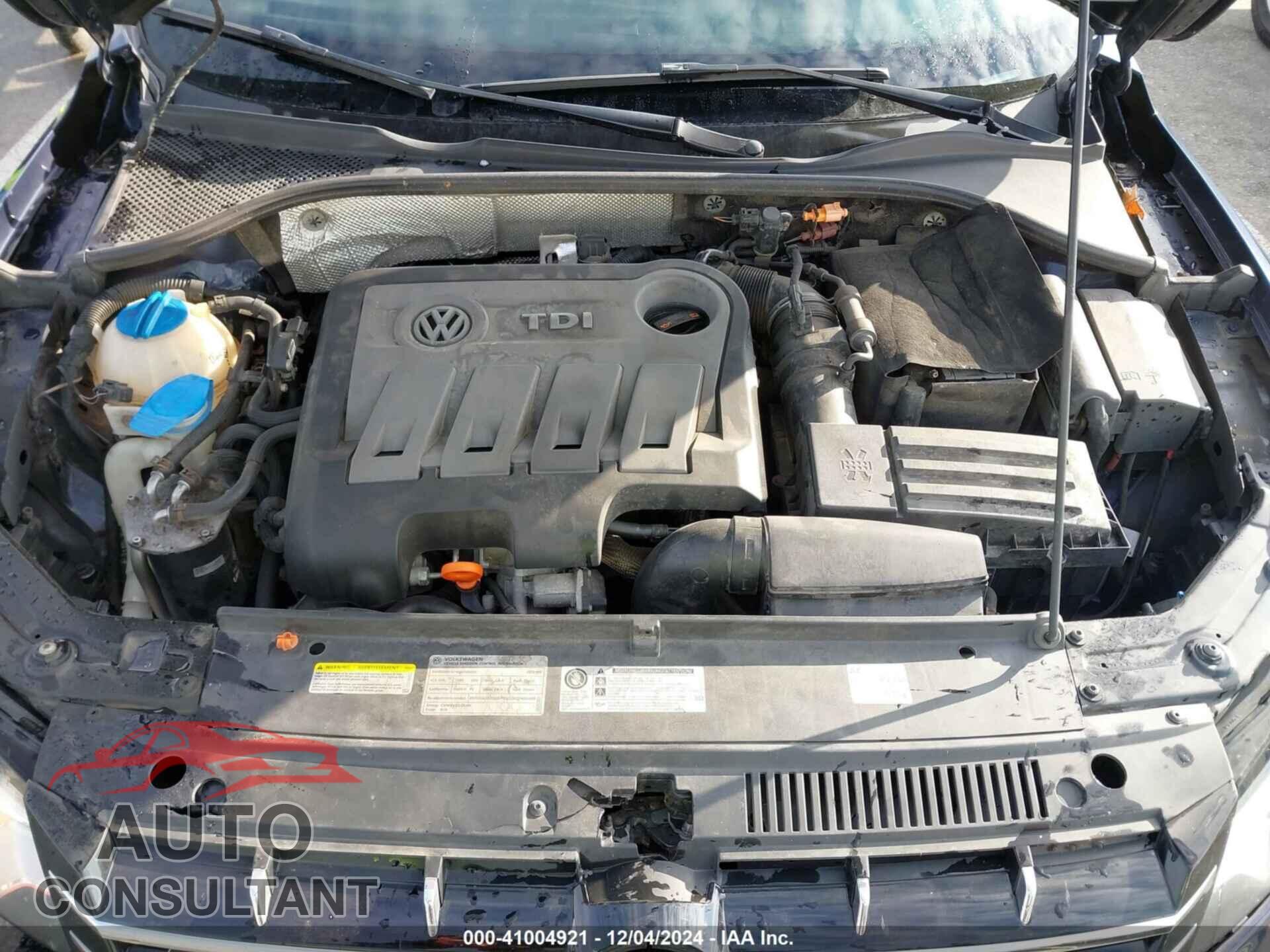 VOLKSWAGEN PASSAT 2012 - 1VWBN7A35CC102776