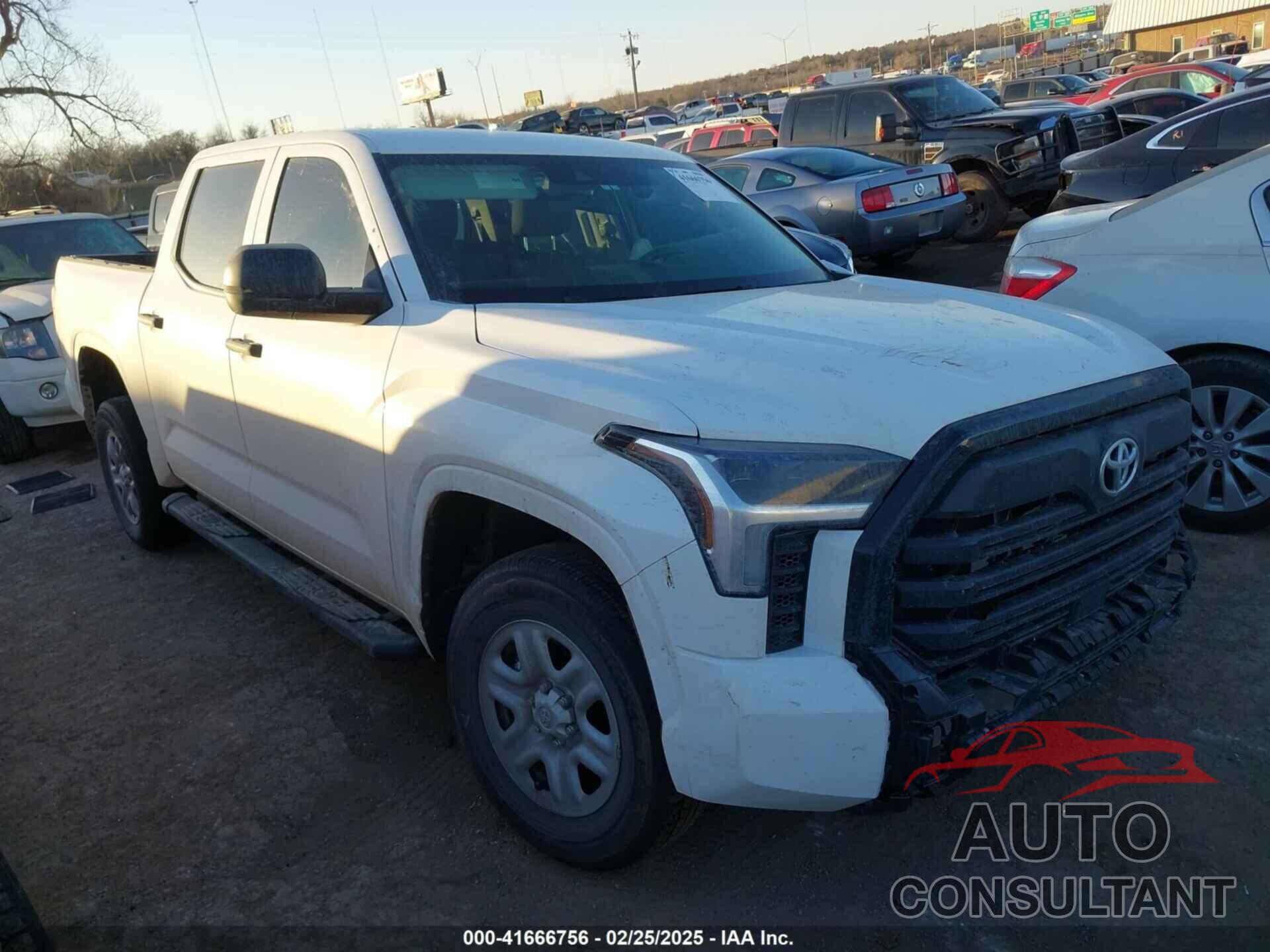 TOYOTA TUNDRA 2023 - 5TFKB5ABXPX029619