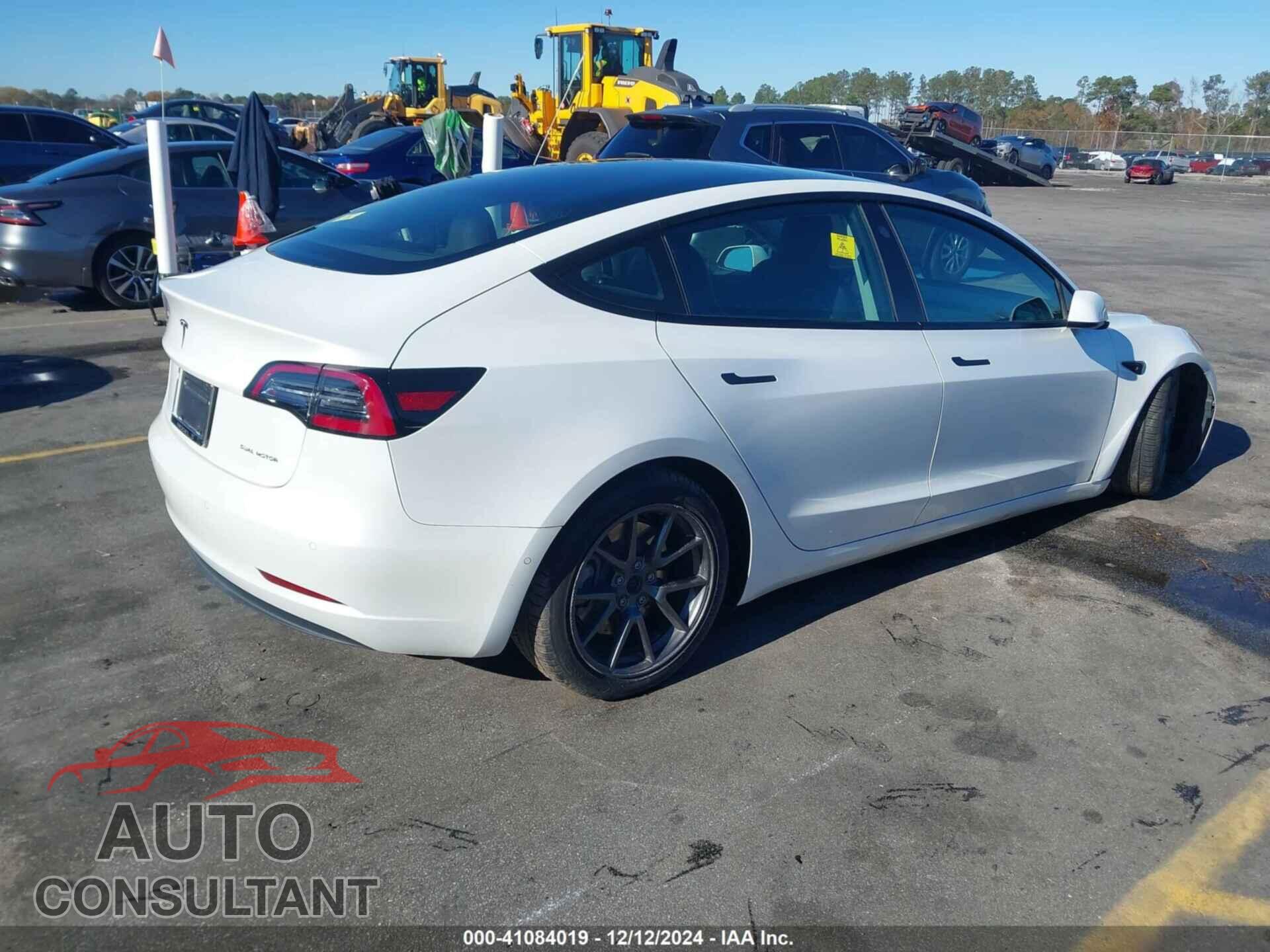 TESLA MODEL 3 2021 - 5YJ3E1EB3MF902079