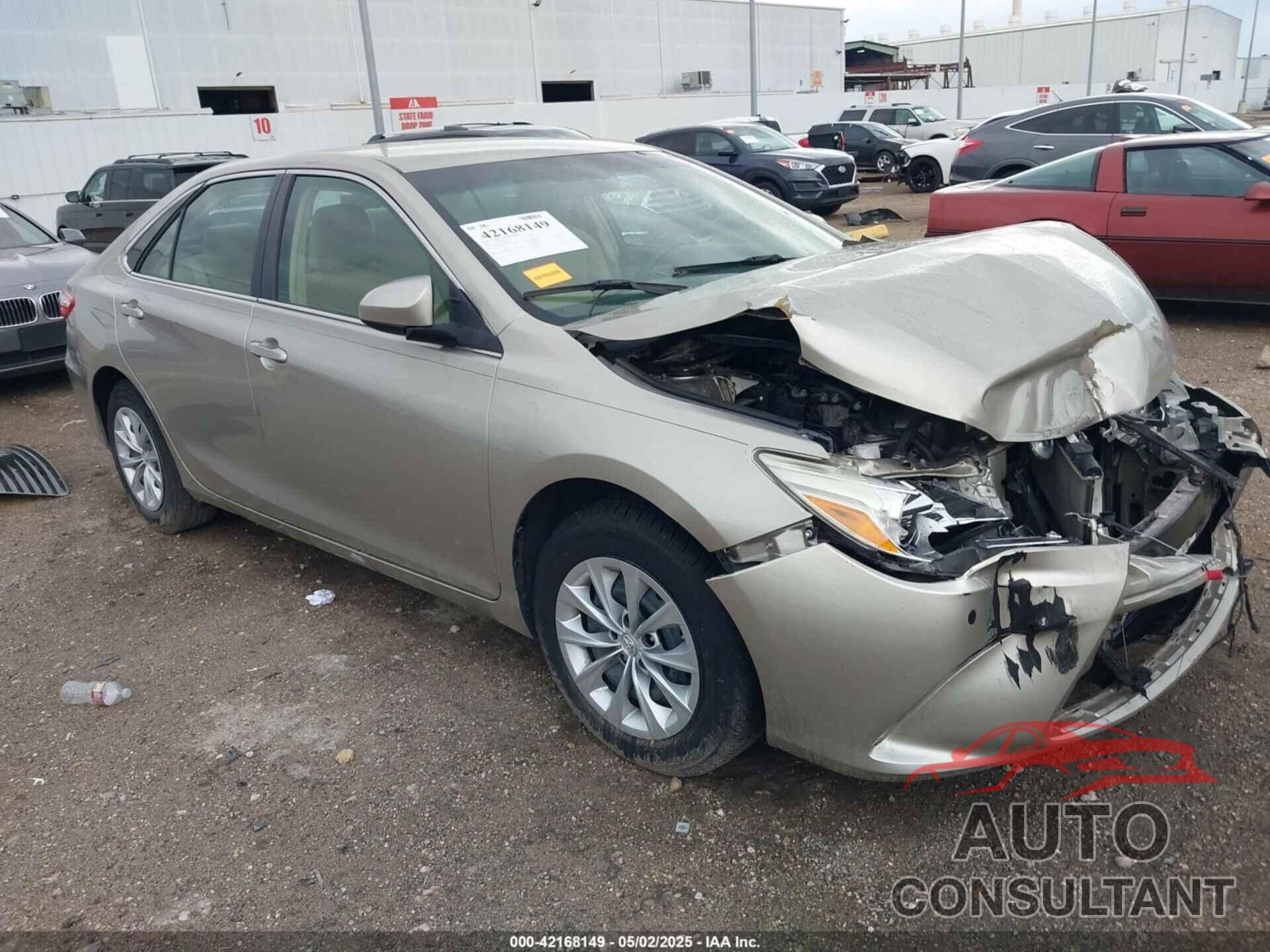 TOYOTA CAMRY 2016 - 4T4BF1FK3GR559620