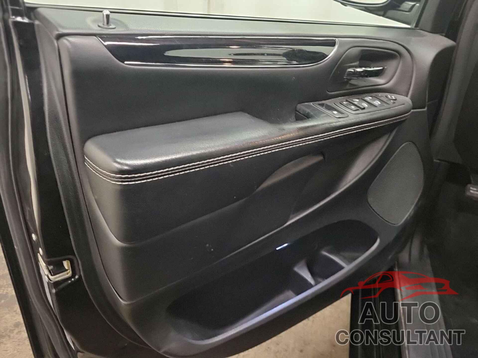 DODGE GRAND CARAVAN 2019 - 2C4RDGBG6KR676220