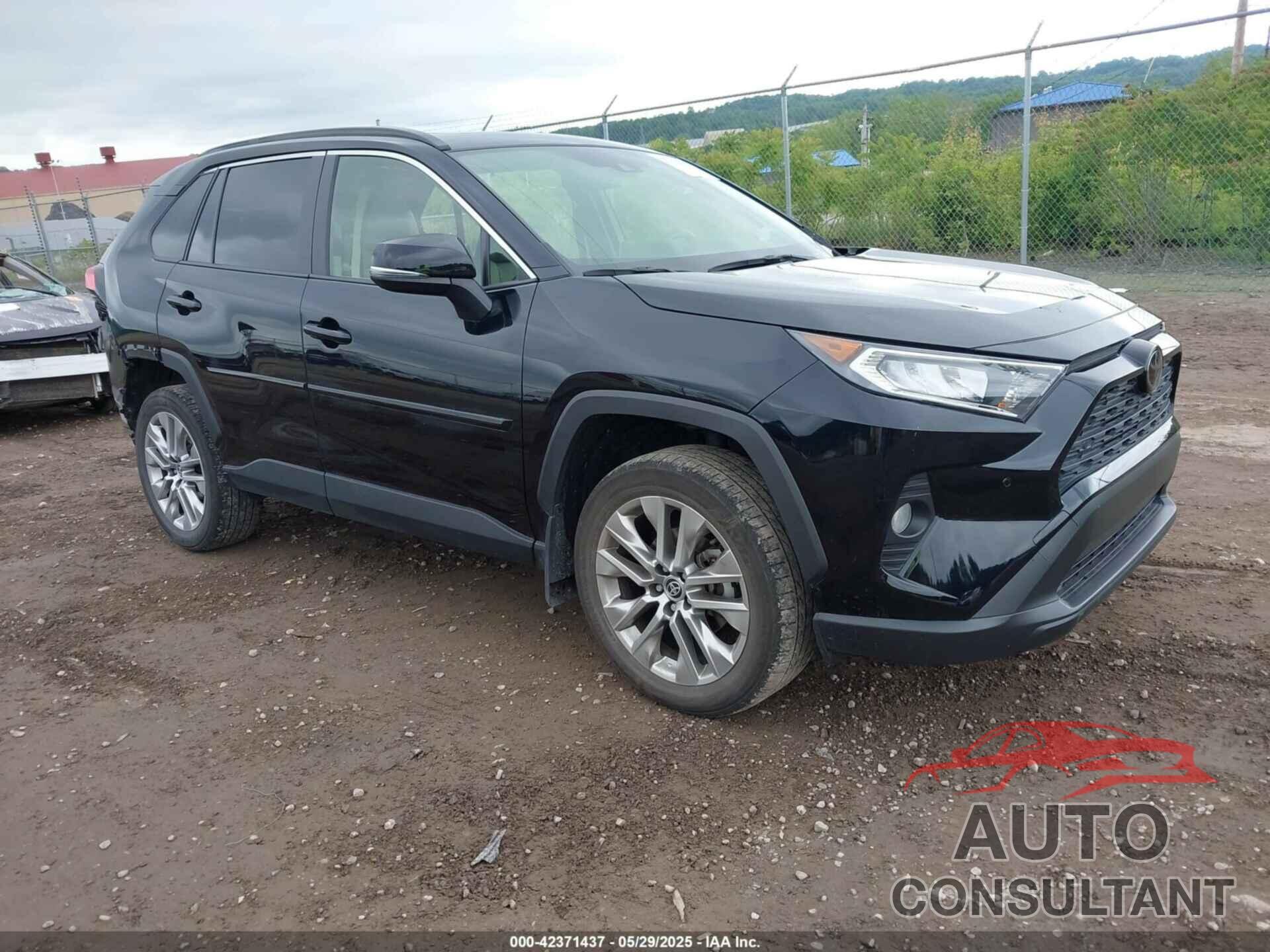 TOYOTA RAV4 2021 - JTMA1RFV8MD069137