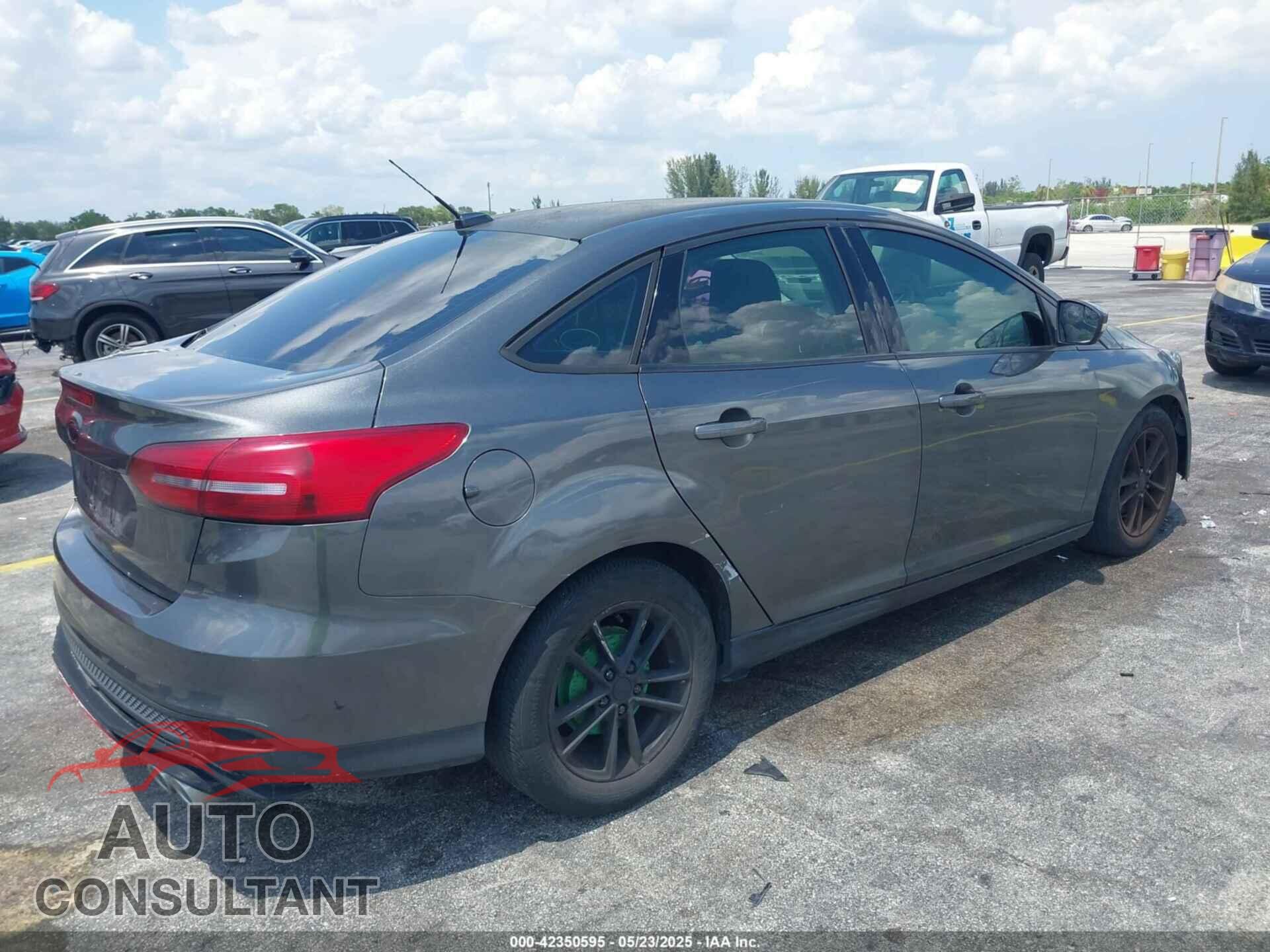 FORD FOCUS 2017 - 1FADP3F29HL201418