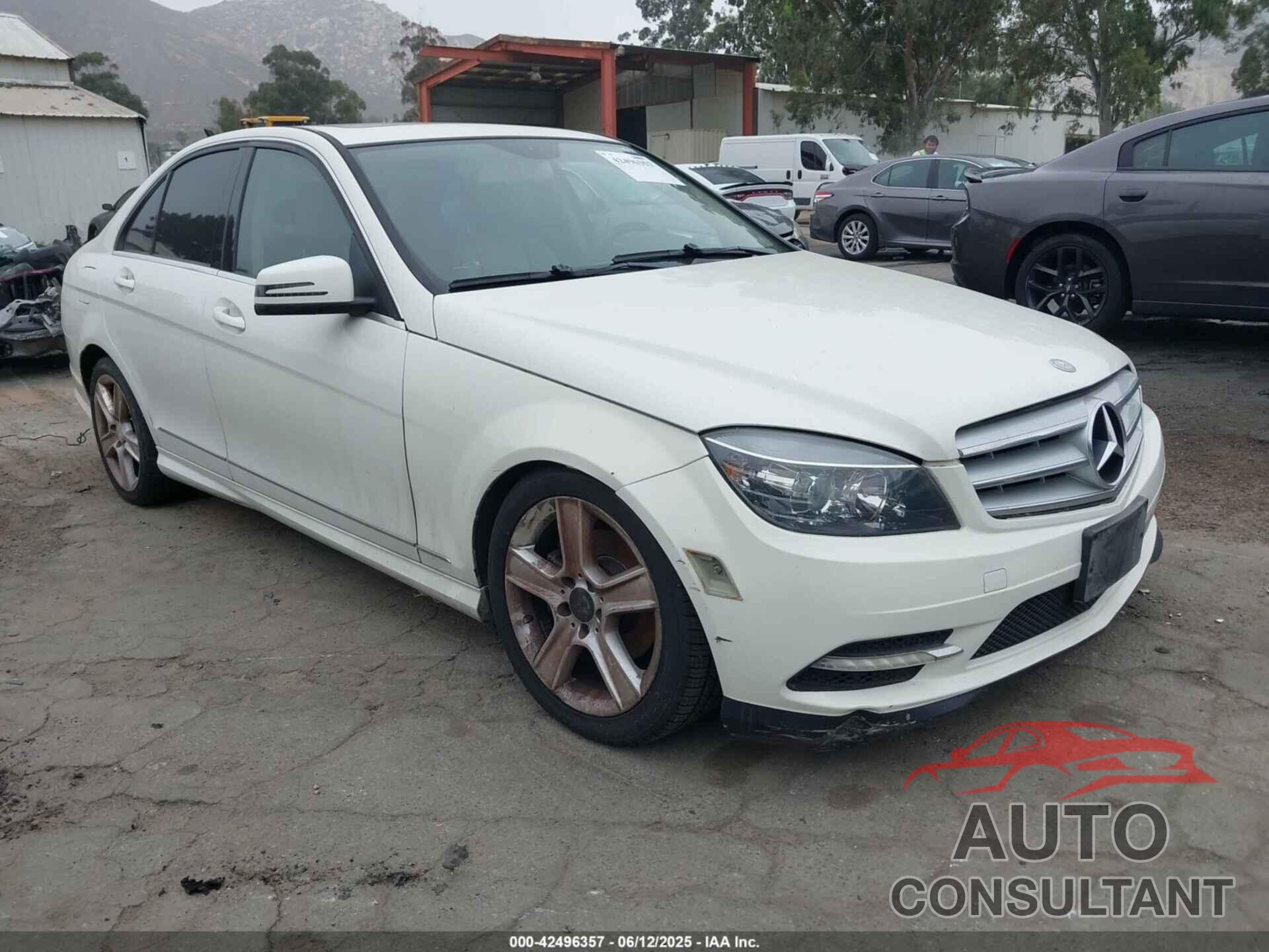 MERCEDES-BENZ C 300 2011 - WDDGF5EB3BR147552