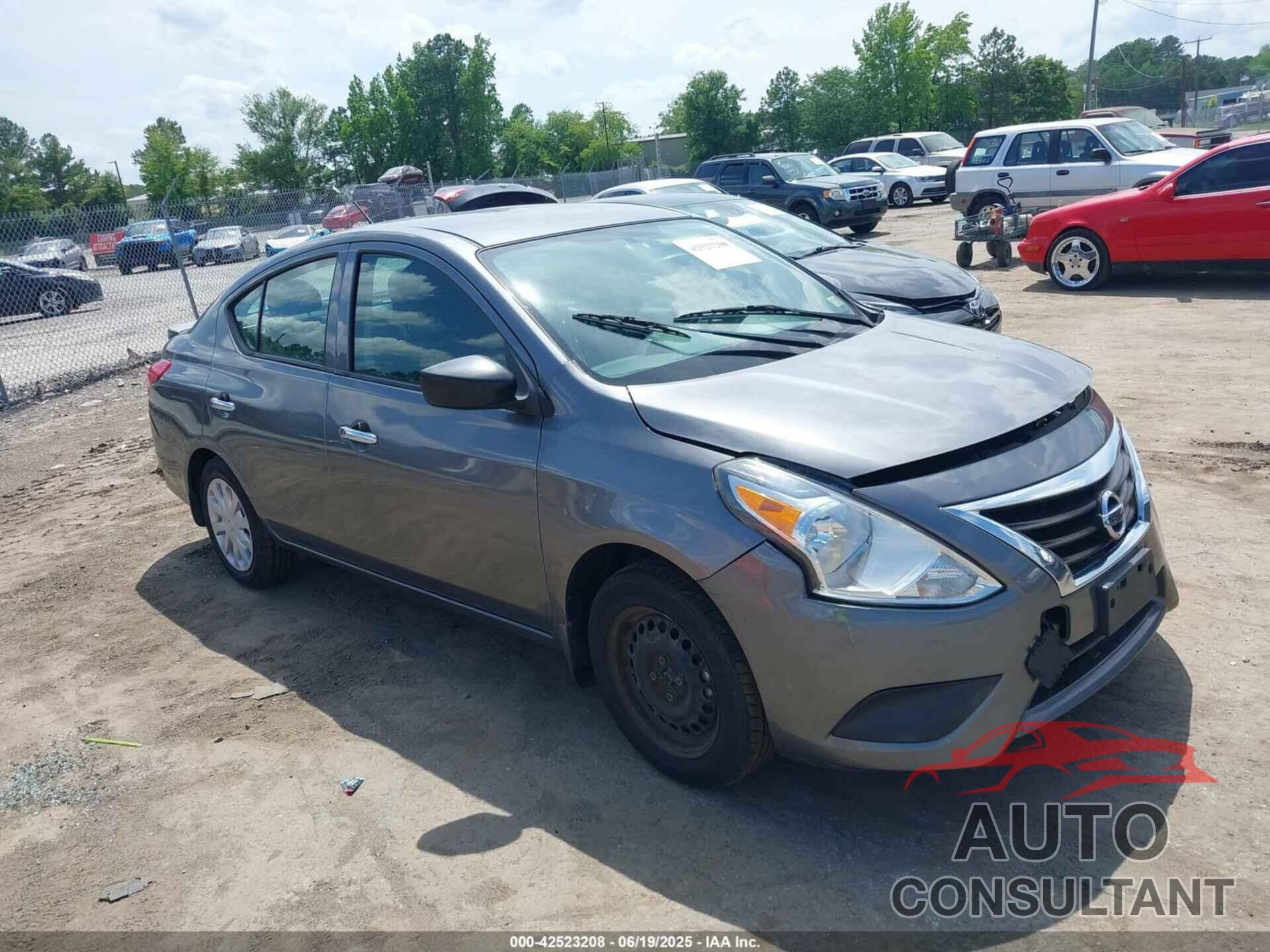 NISSAN VERSA 2019 - 3N1CN7AP5KL816746