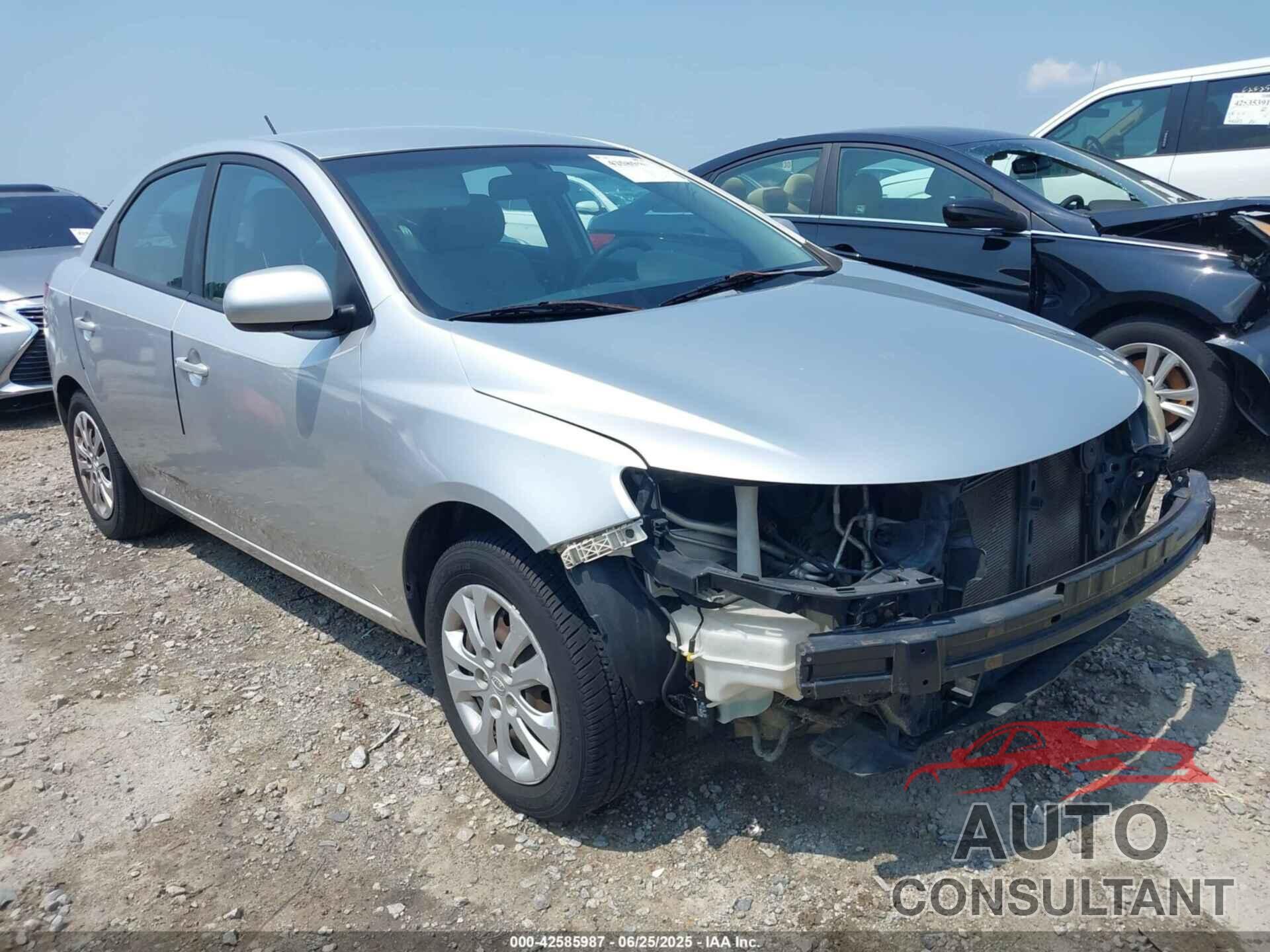 KIA FORTE 2010 - KNAFT4A28A5108912