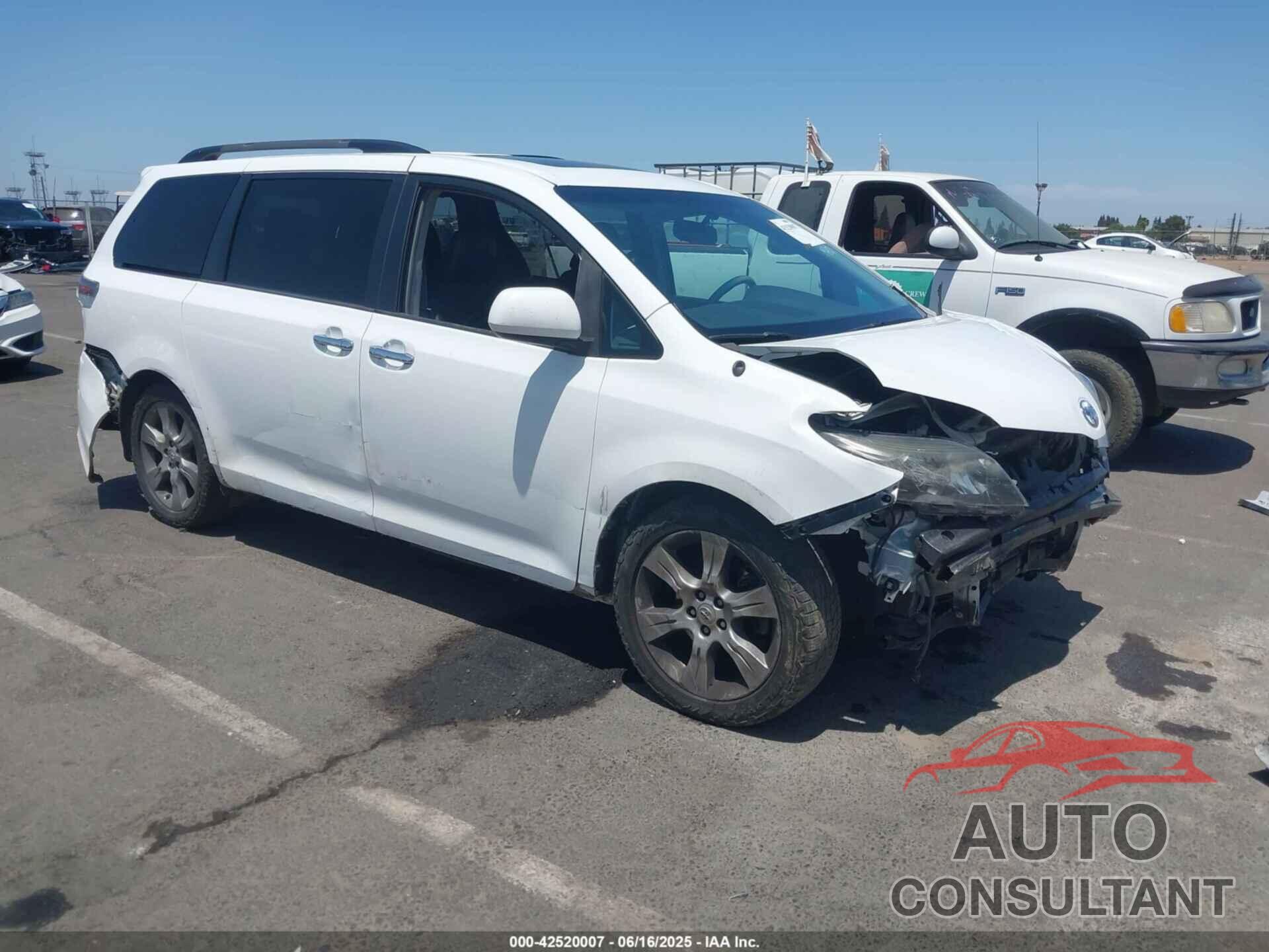 TOYOTA SIENNA 2014 - 5TDXK3DC0ES515325