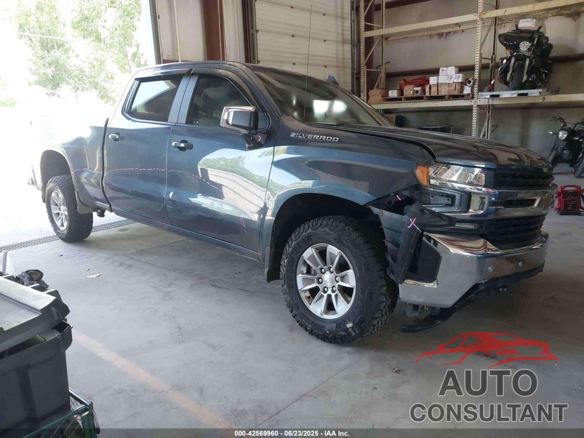 CHEVROLET SILVERADO 1500 2019 - 1GCUYDED6KZ250726
