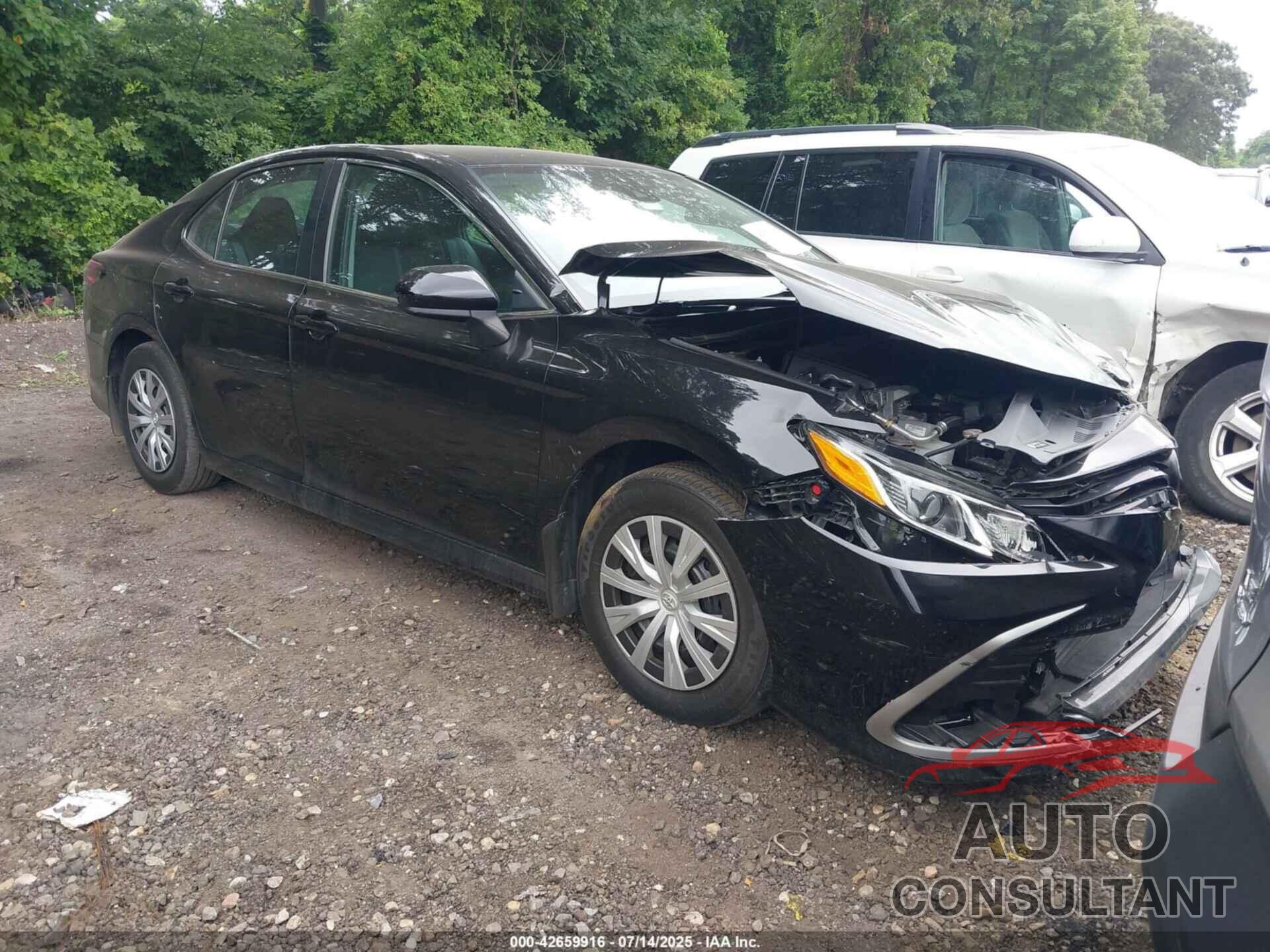 TOYOTA CAMRY 2022 - 4T1C31AK3NU570645
