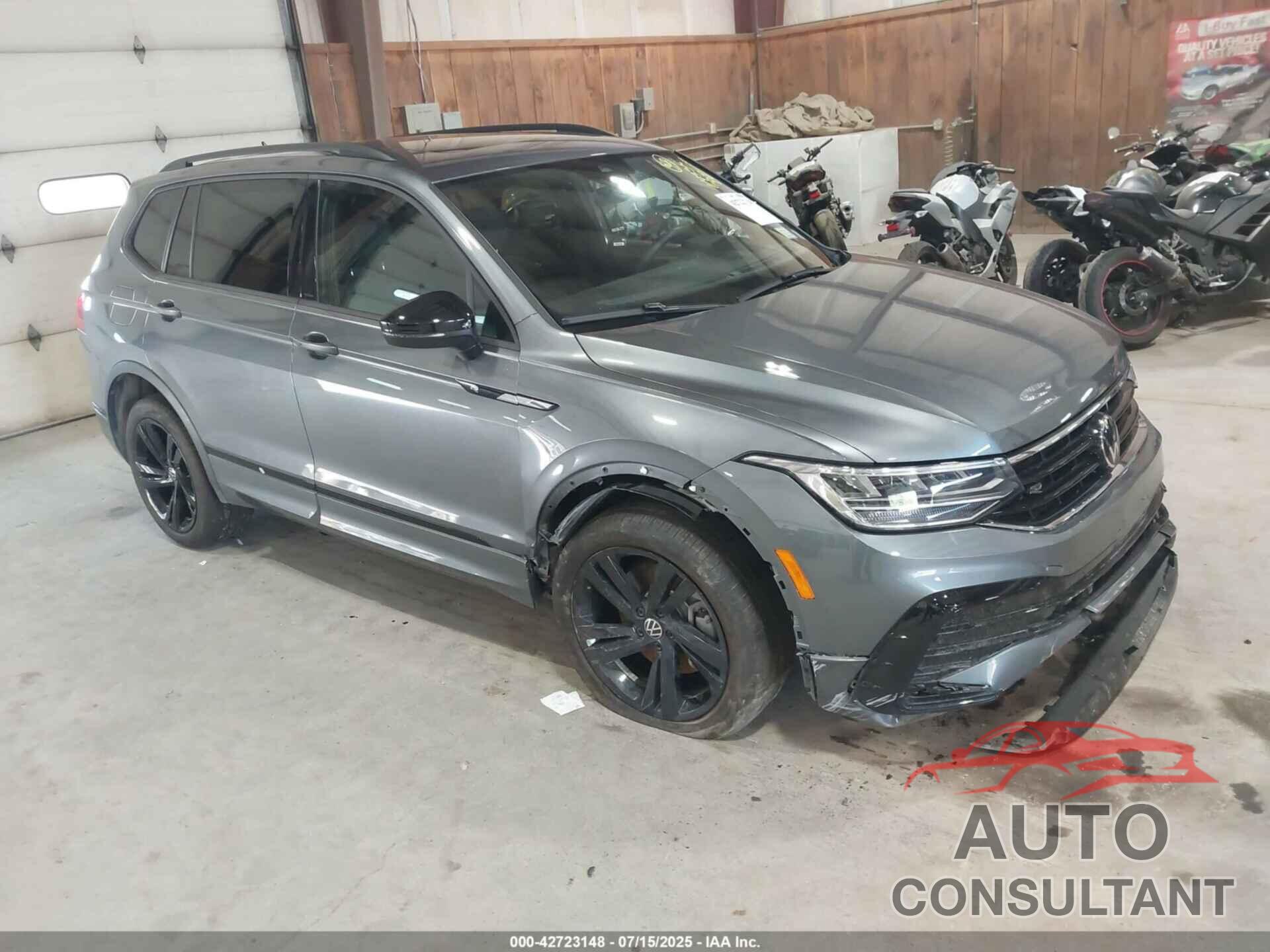 VOLKSWAGEN TIGUAN 2024 - 3VV8B7AX9RM124104