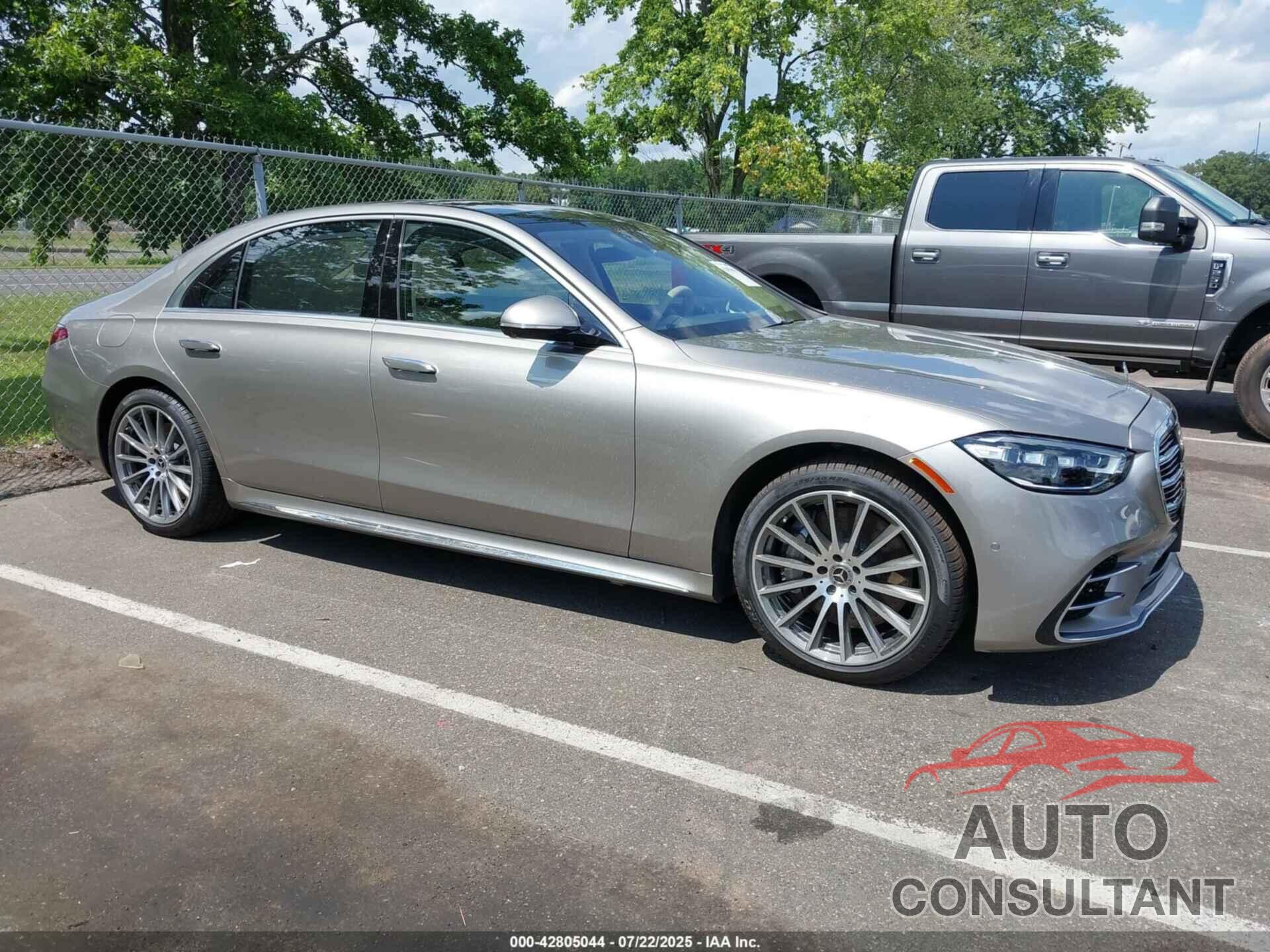 MERCEDES-BENZ S 580 2022 - W1K6G7GB5NA107297