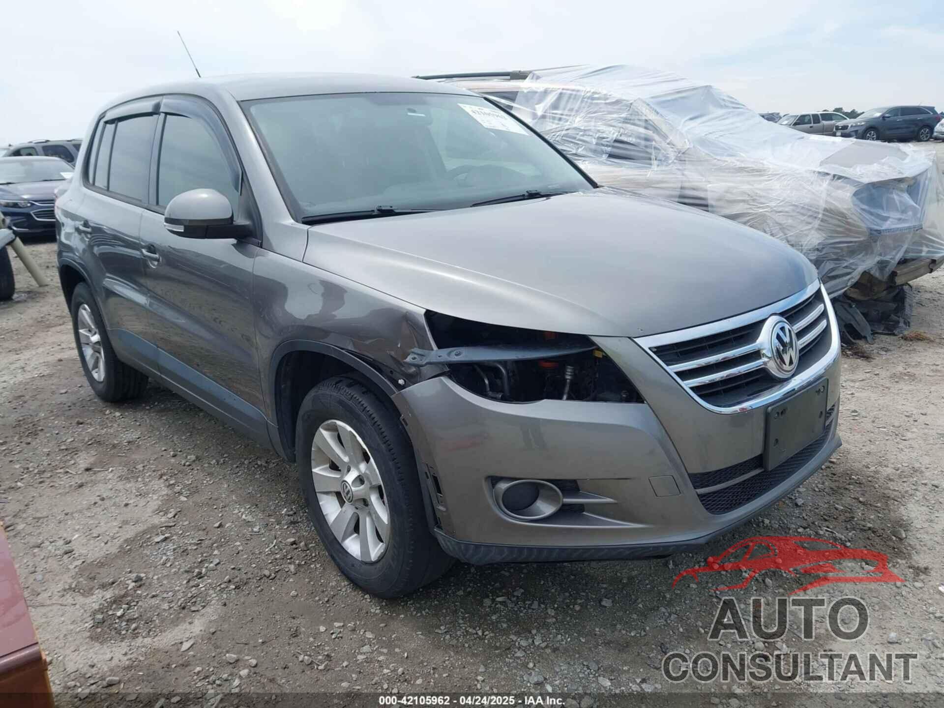 VOLKSWAGEN TIGUAN 2010 - WVGCV7AX9AW515432