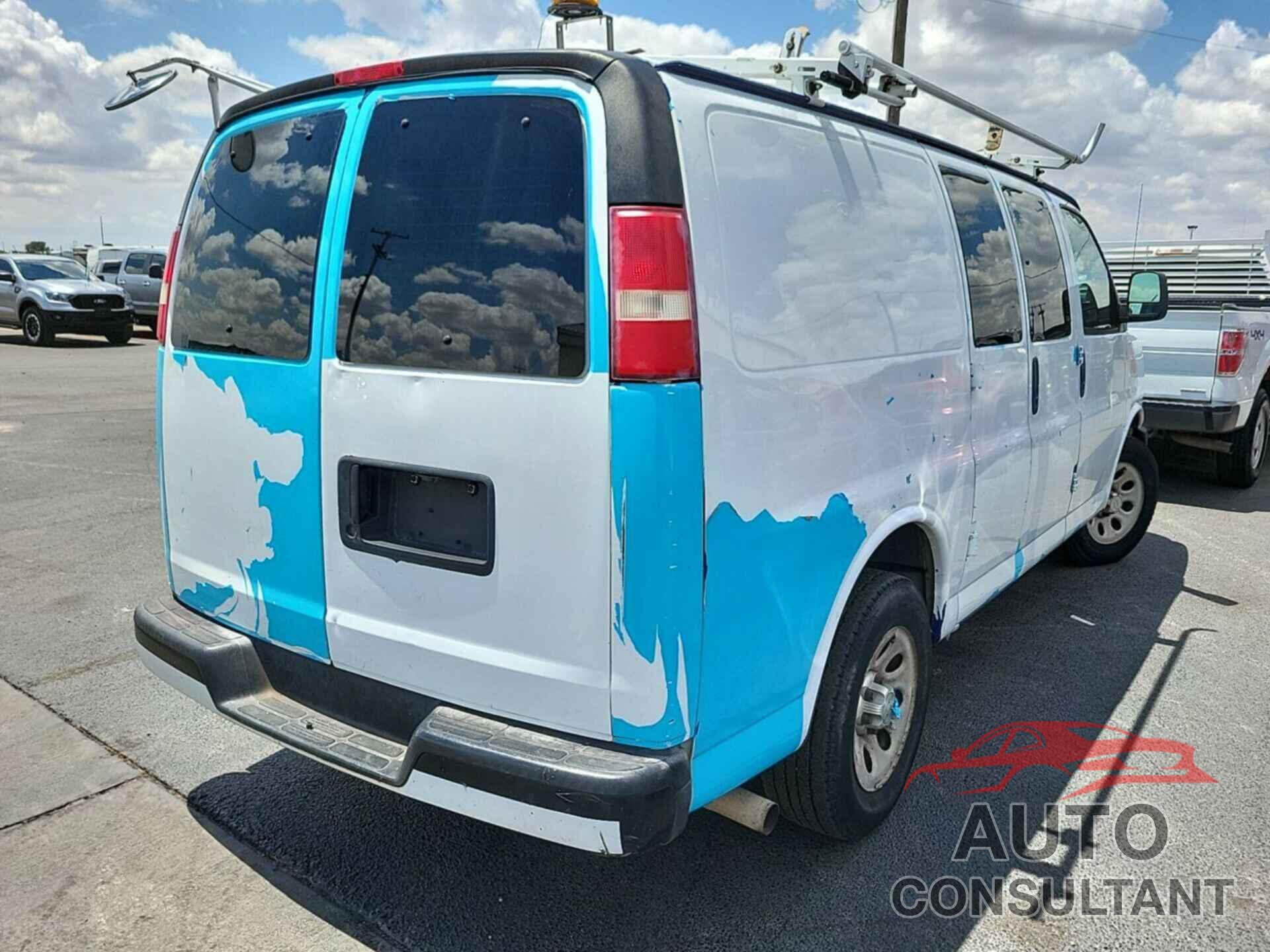 CHEVROLET EXPRESS G1500 2010 - 1GCUGADX6A1143380