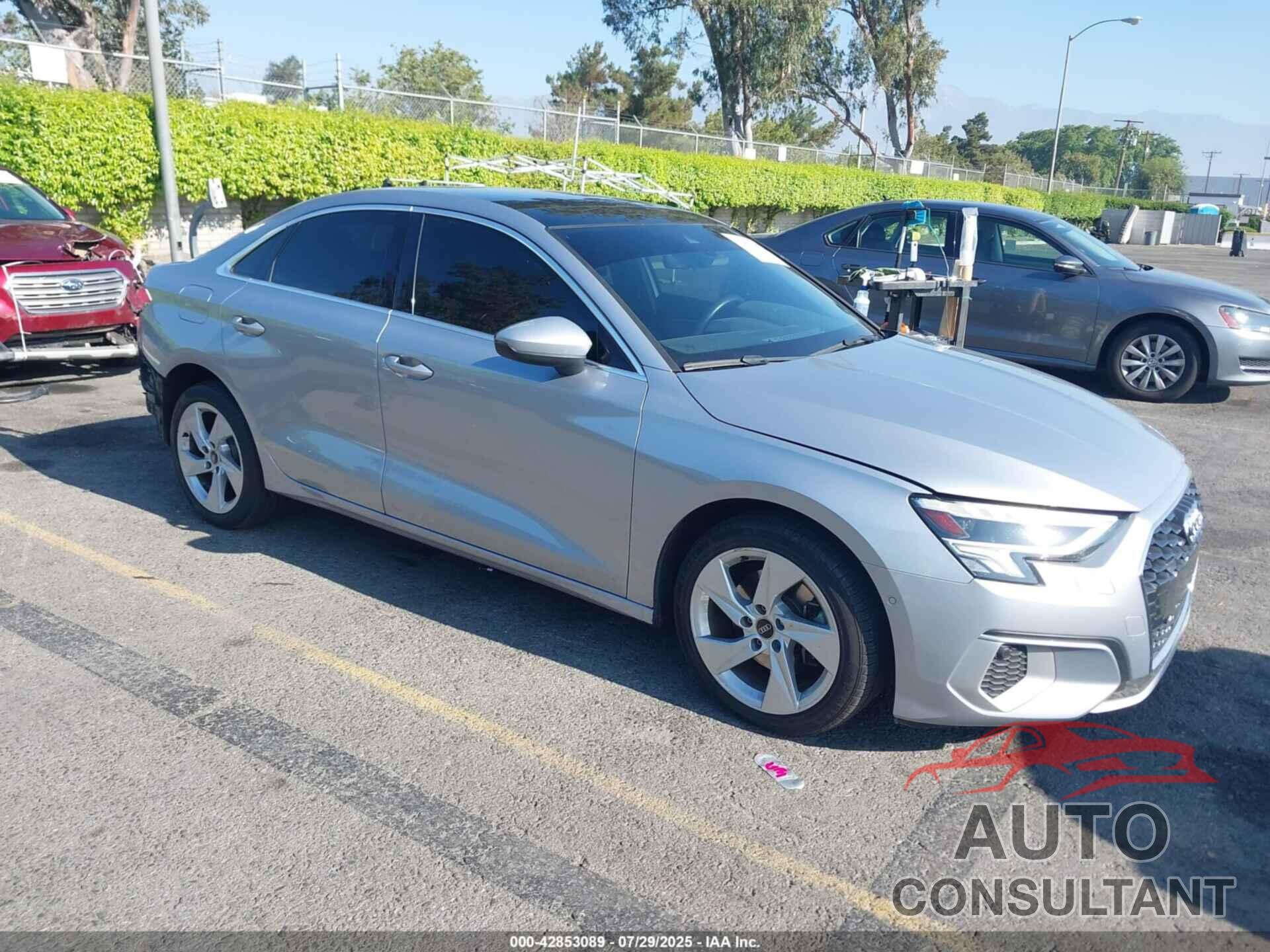 AUDI A3 2023 - WAUHUDGY6PA051871