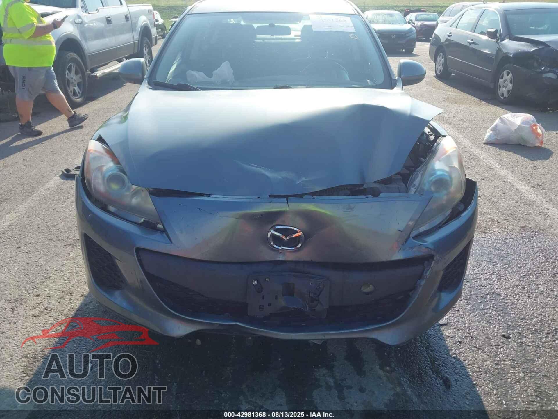 MAZDA MAZDA3 2012 - JM1BL1V77C1554792