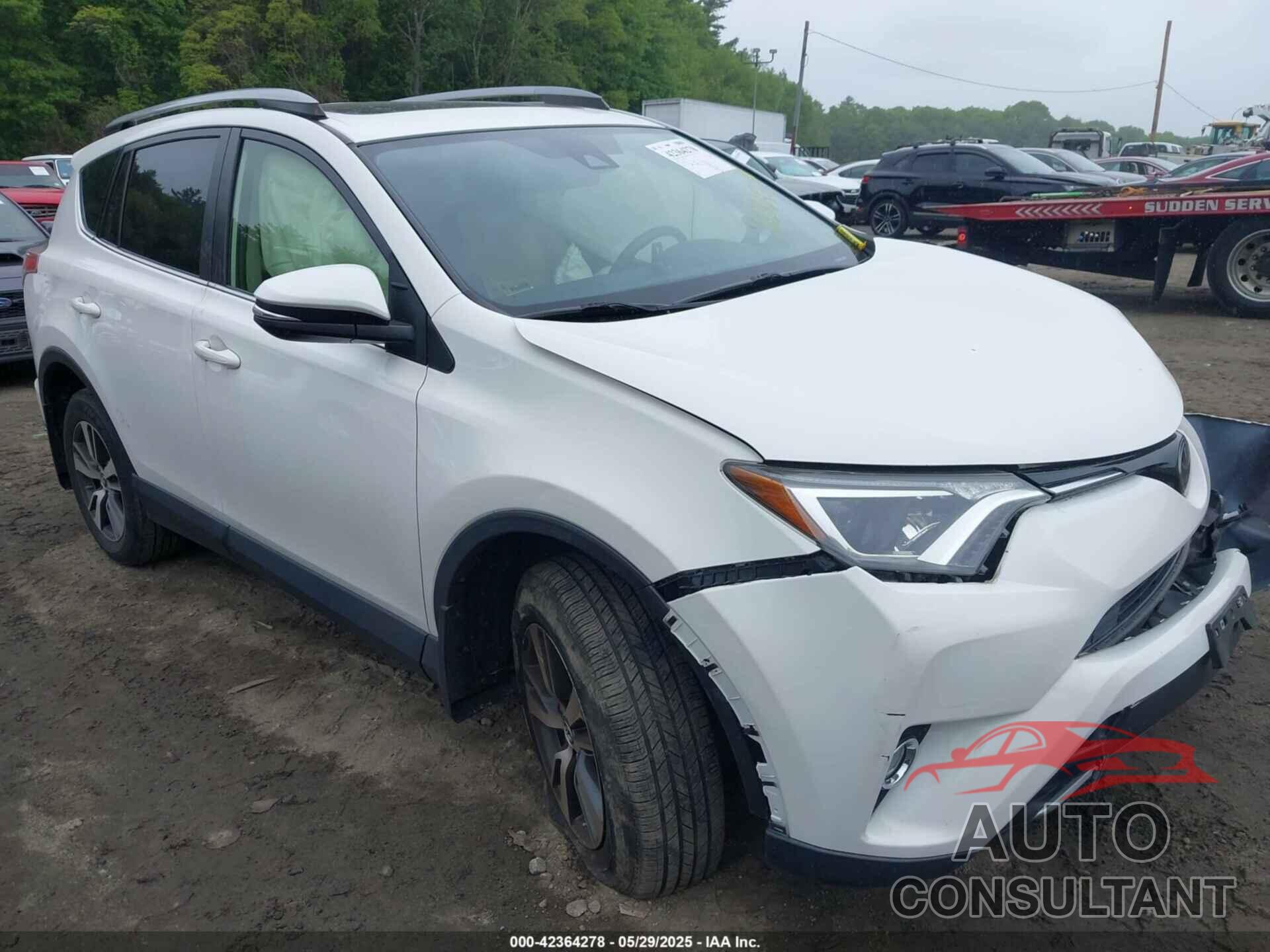 TOYOTA RAV4 2018 - JTMRFREV4JD256036