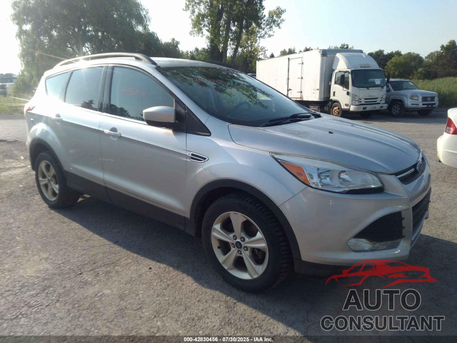 FORD ESCAPE 2016 - 1FMCU9GX1GUB18582
