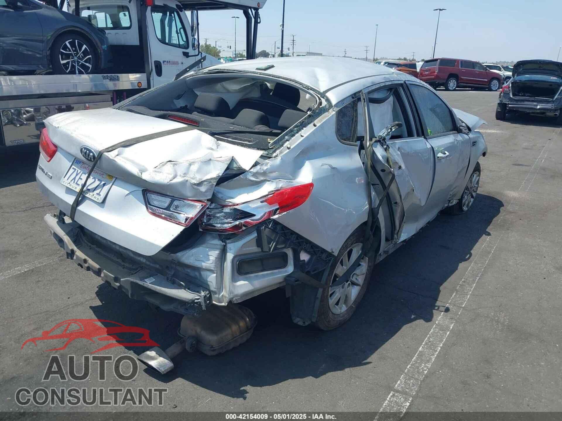 KIA OPTIMA 2017 - KNAGT4L32H5157432