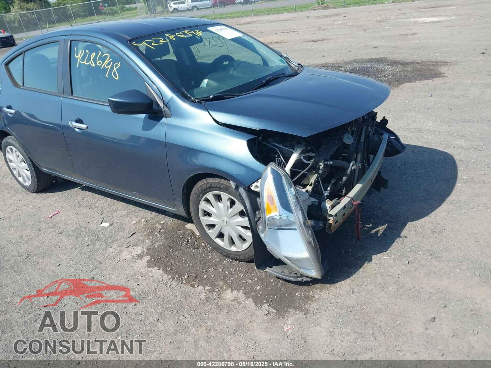 NISSAN VERSA 2017 - 3N1CN7AP1HL803565