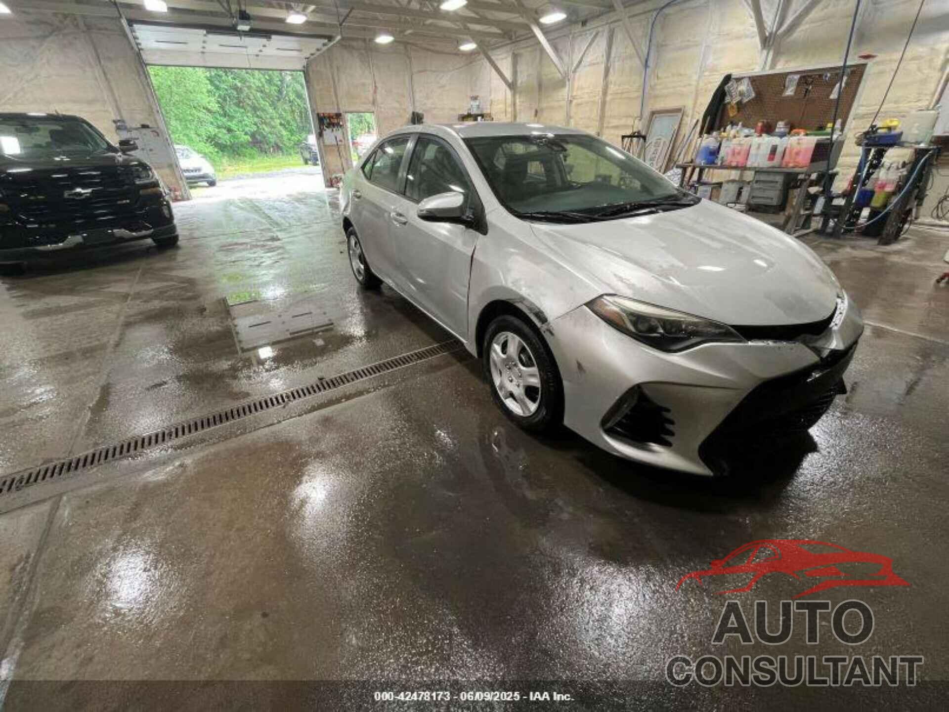 TOYOTA COROLLA 2018 - 5YFBURHE7JP780538