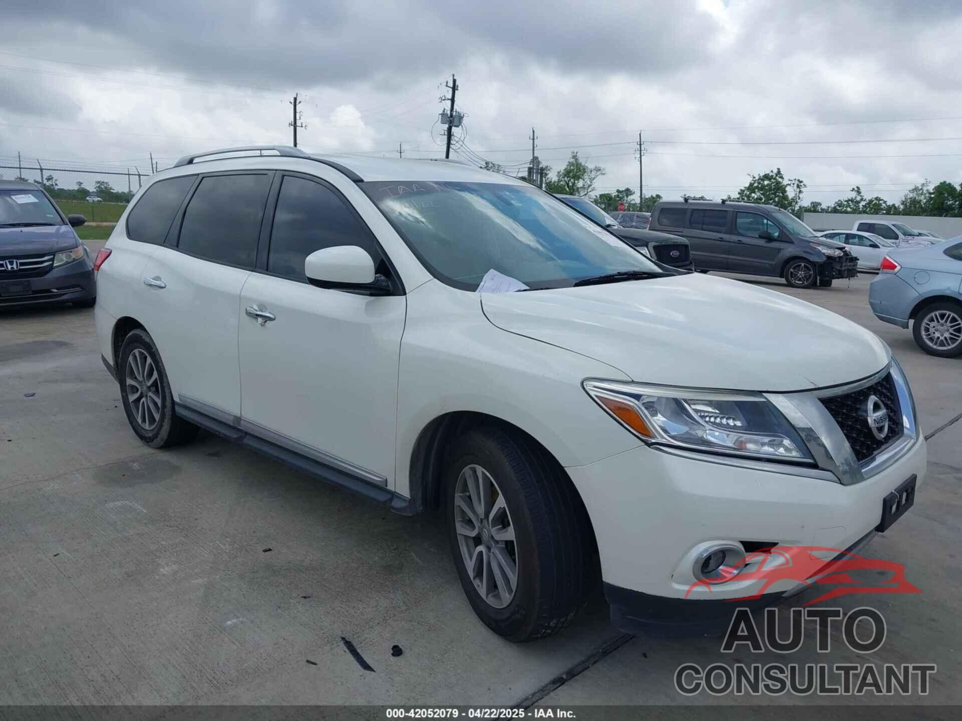NISSAN PATHFINDER 2016 - 5N1AR2MN2GC655552
