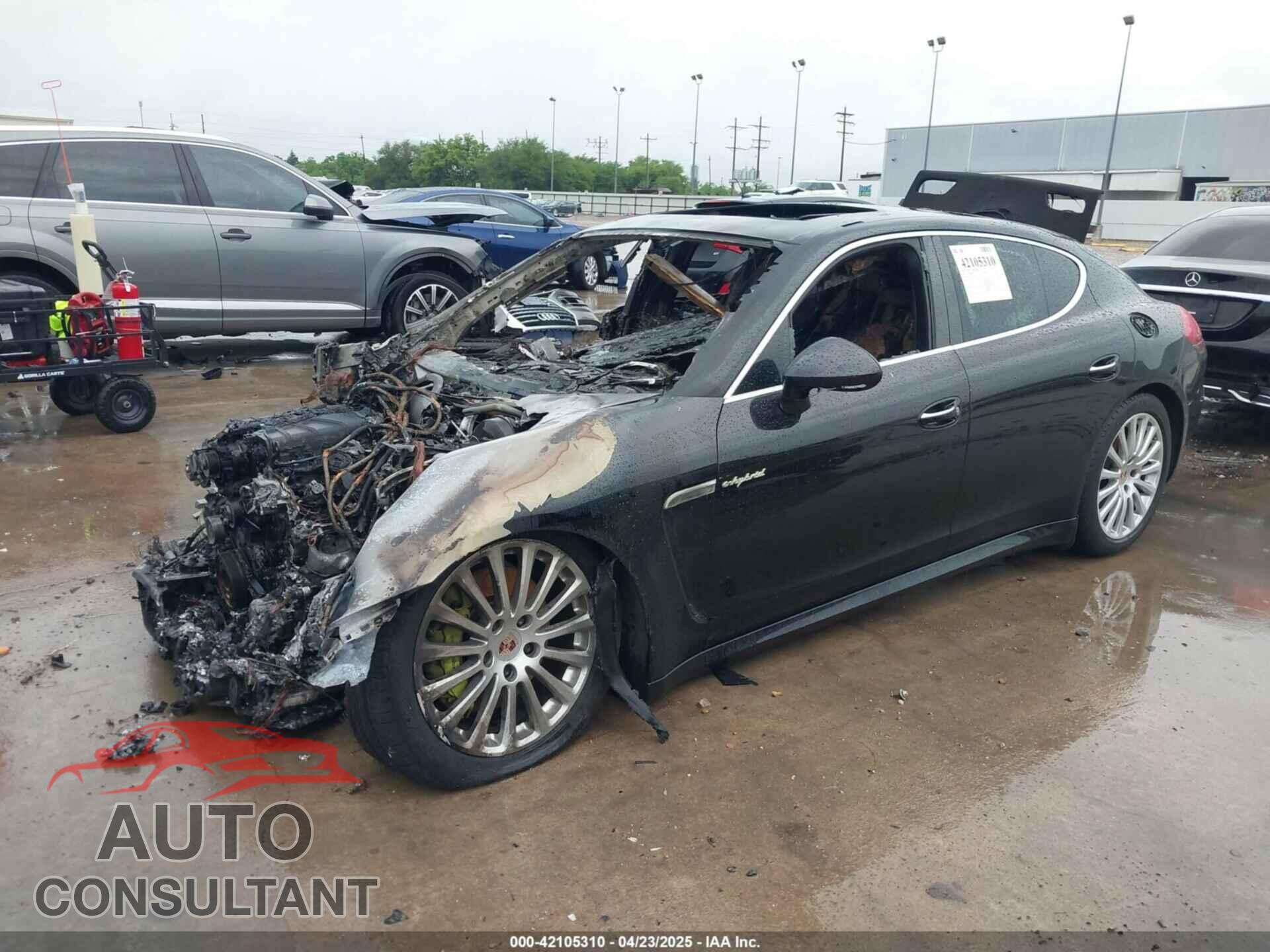 PORSCHE PANAMERA E-HYBRID 2014 - WP0AD2A75EL044131