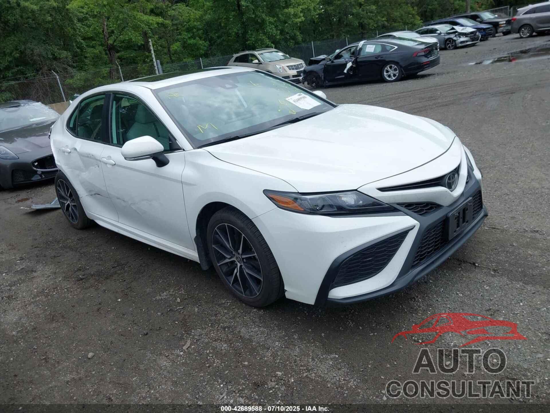 TOYOTA CAMRY 2023 - 4T1G11BK5PU092706