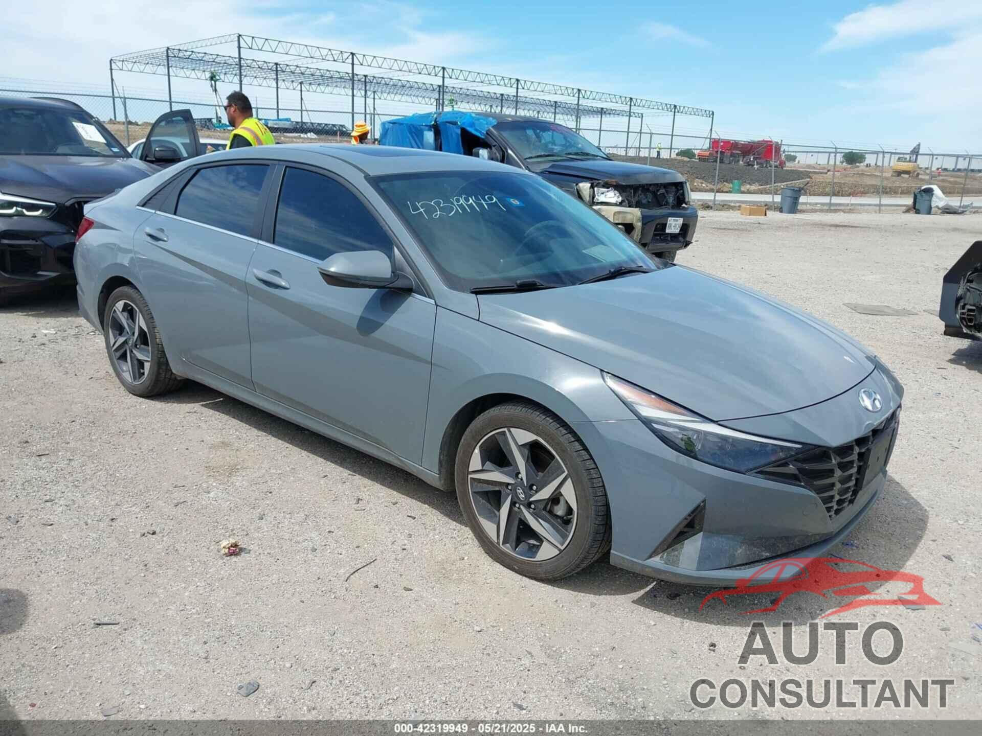 HYUNDAI ELANTRA 2022 - KMHLP4AGXNU341963