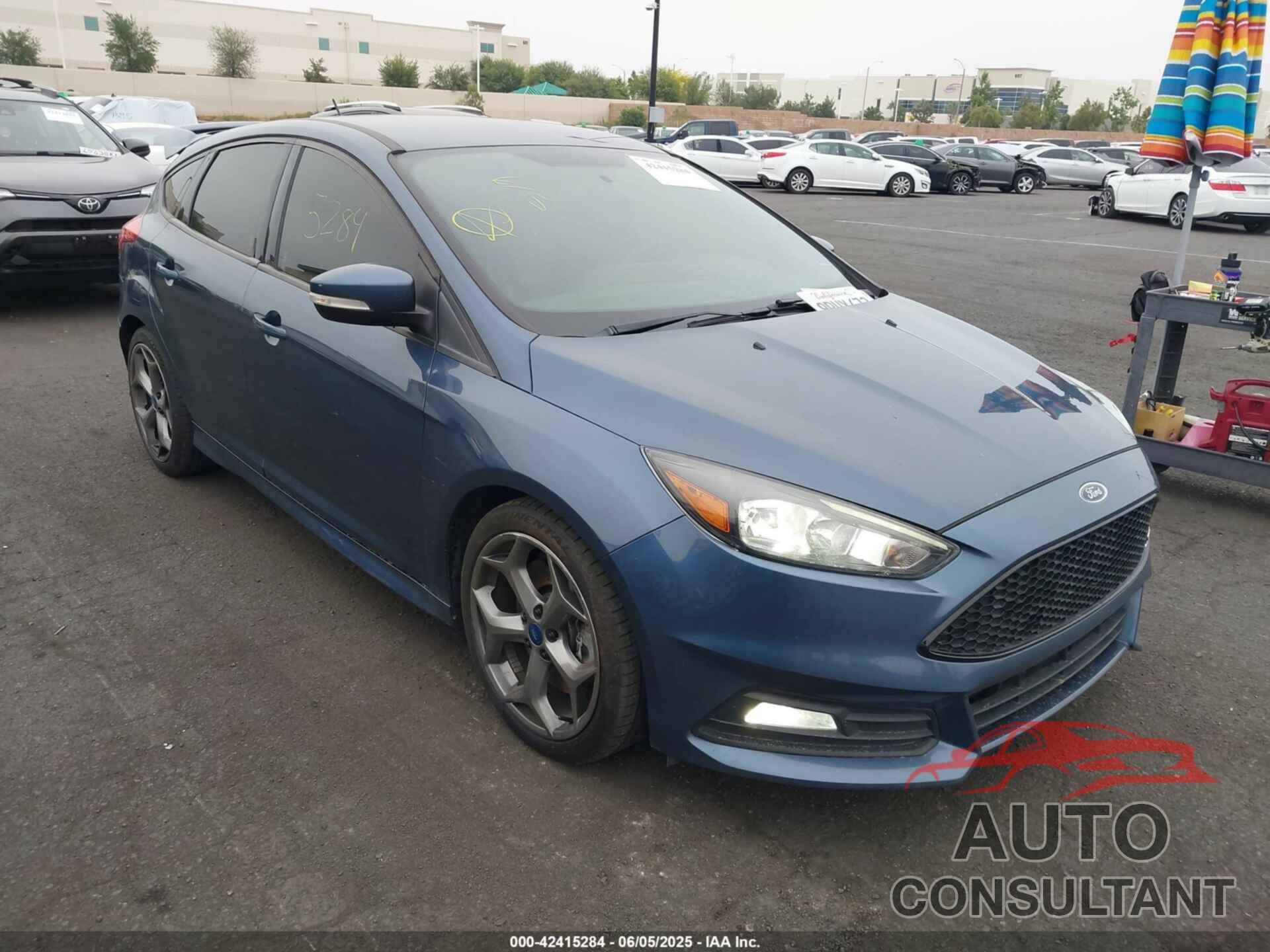 FORD FOCUS ST 2018 - 1FADP3L9XJL244995