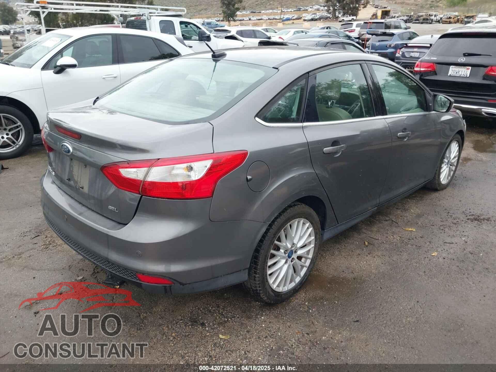 FORD FOCUS 2012 - 1FAHP3H2XCL145464