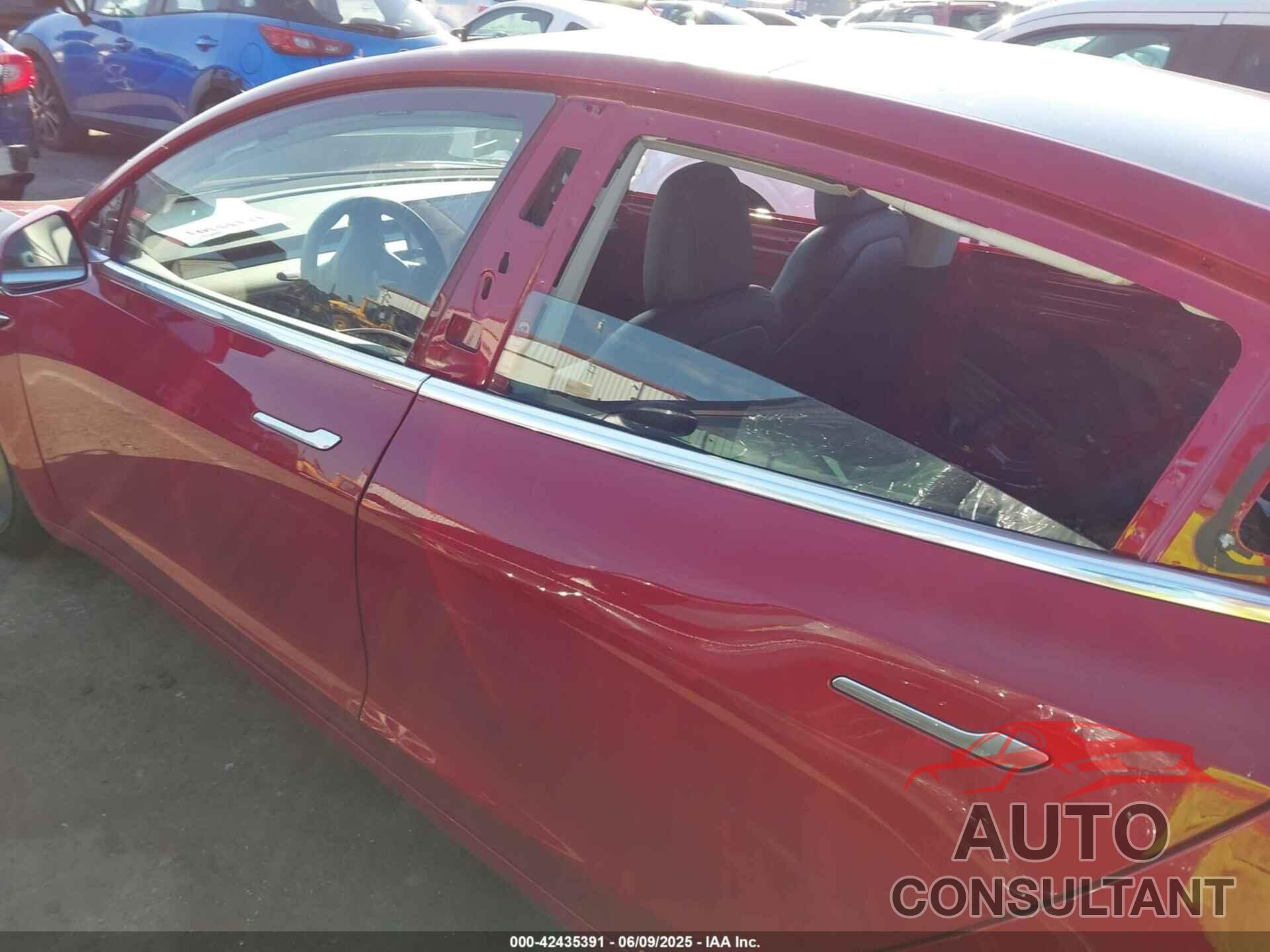 TESLA MODEL 3 2018 - 5YJ3E1EA5JF037831