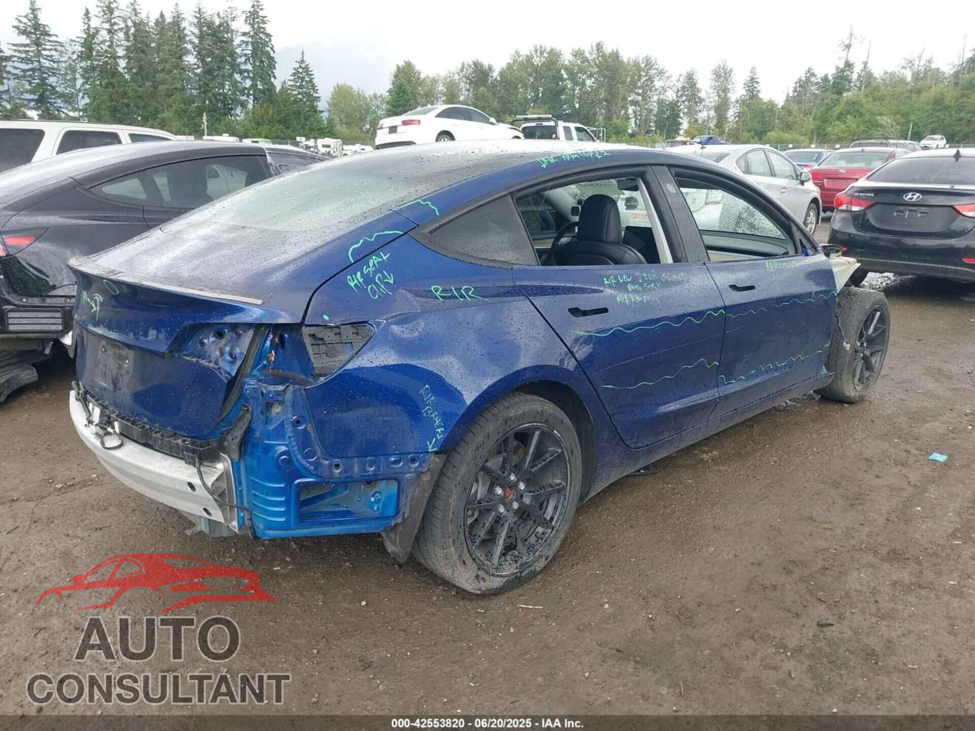 TESLA MODEL 3 2021 - 5YJ3E1EA0MF093468