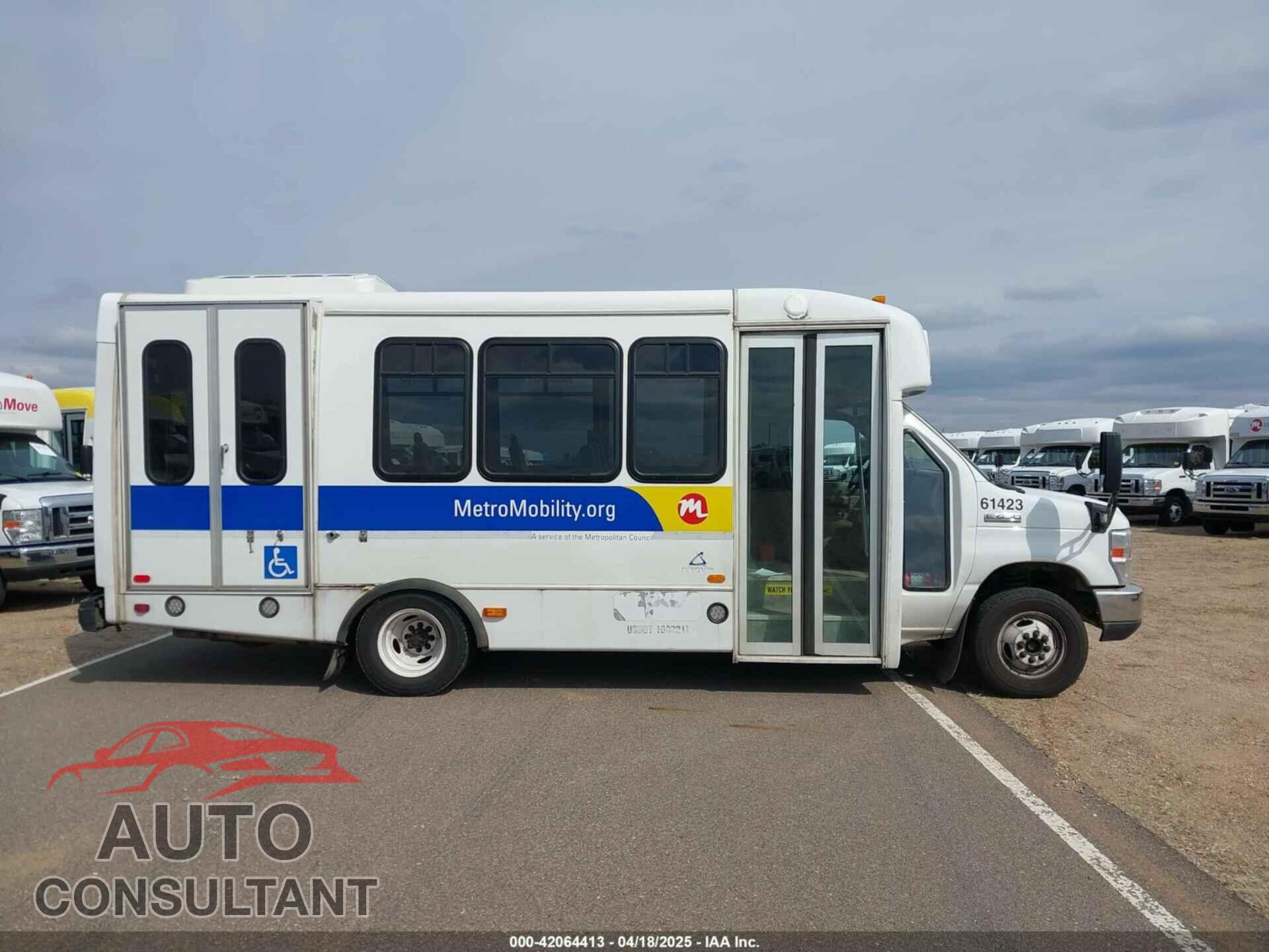 FORD E-450 CUTAWAY 2019 - 1FDFE4FS2KDC30982