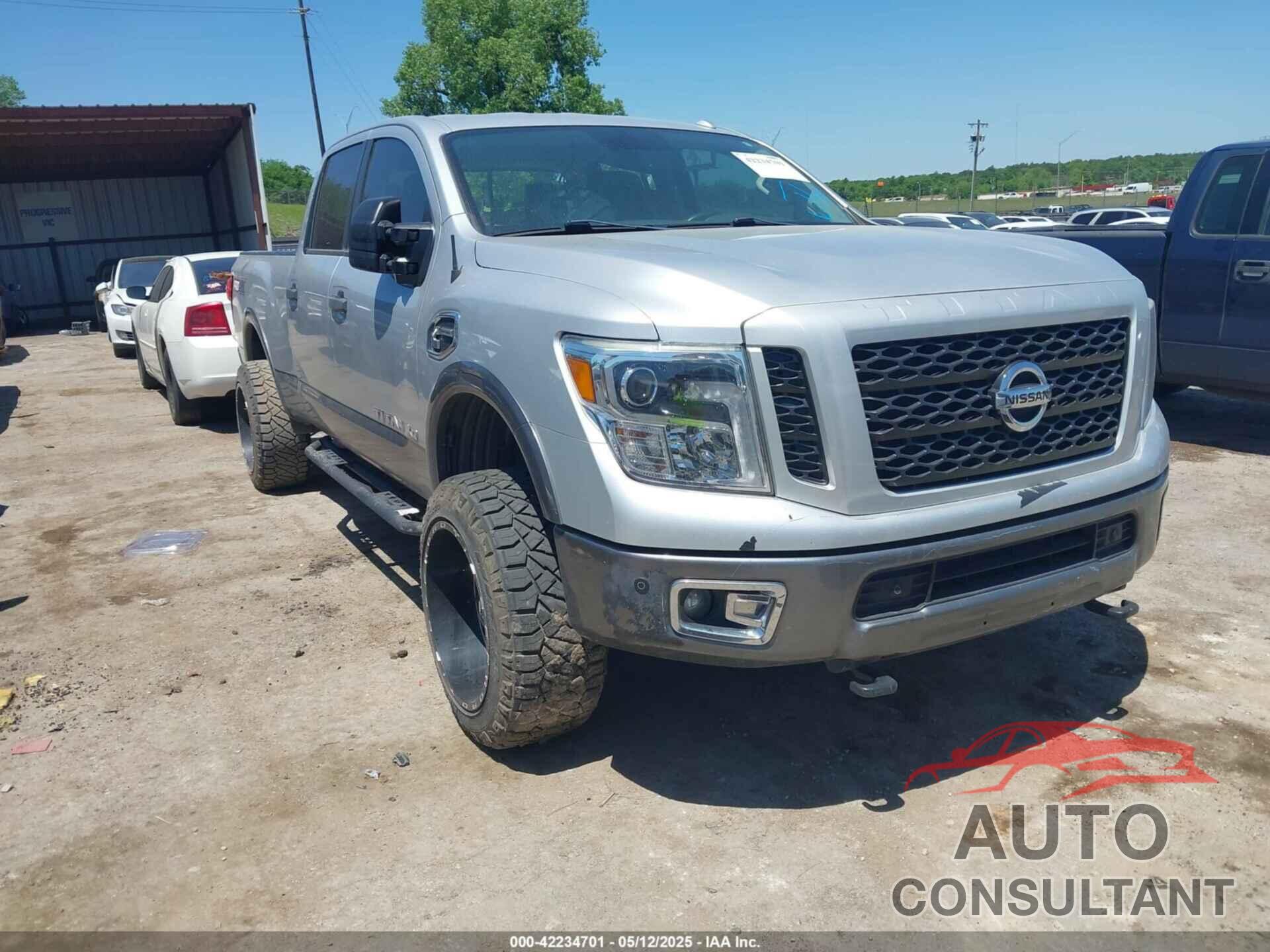 NISSAN TITAN XD 2019 - 1N6BA1F42KN506504