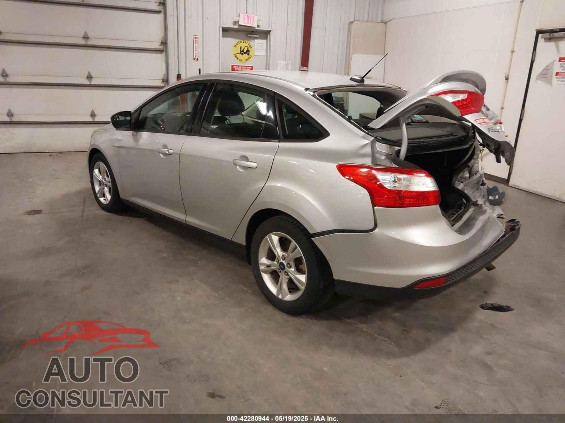 FORD FOCUS 2012 - 1FAHP3F26CL320876