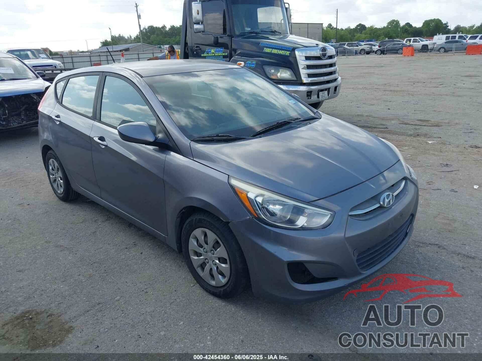 HYUNDAI ACCENT 2016 - KMHCT5AE5GU281089