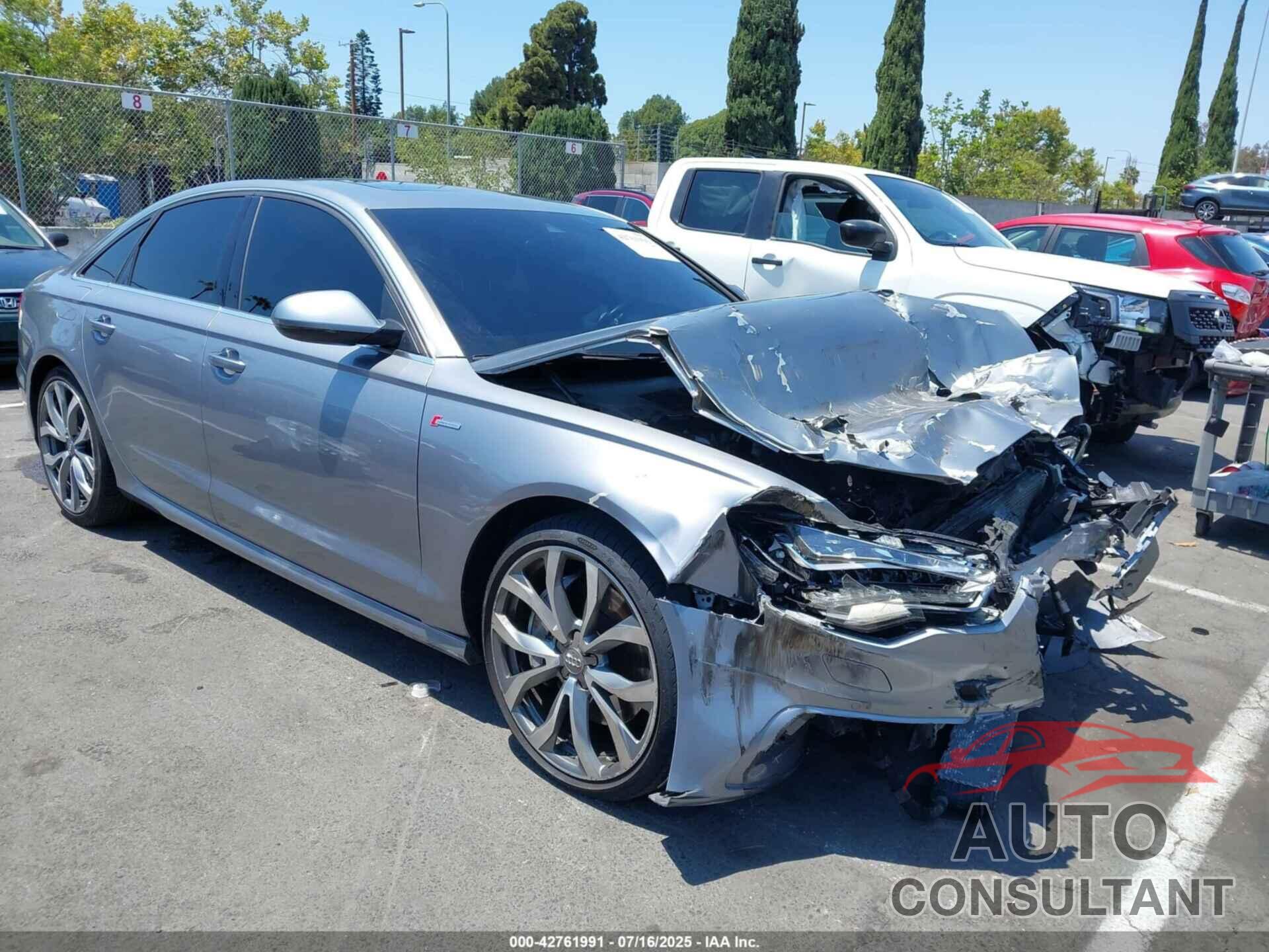 AUDI A6 2012 - WAUJGAFC9CN166075