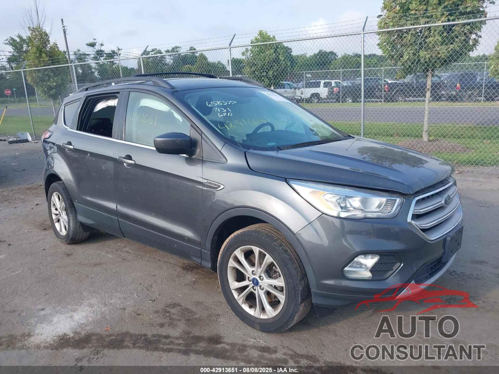 FORD ESCAPE 2018 - 1FMCU9HD4JUC55608