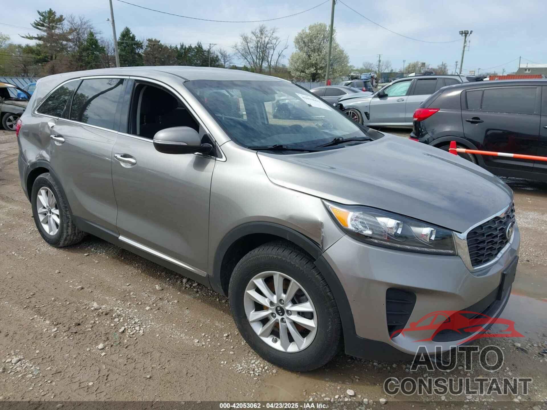 KIA SORENTO 2019 - 5XYPG4A35KG533677